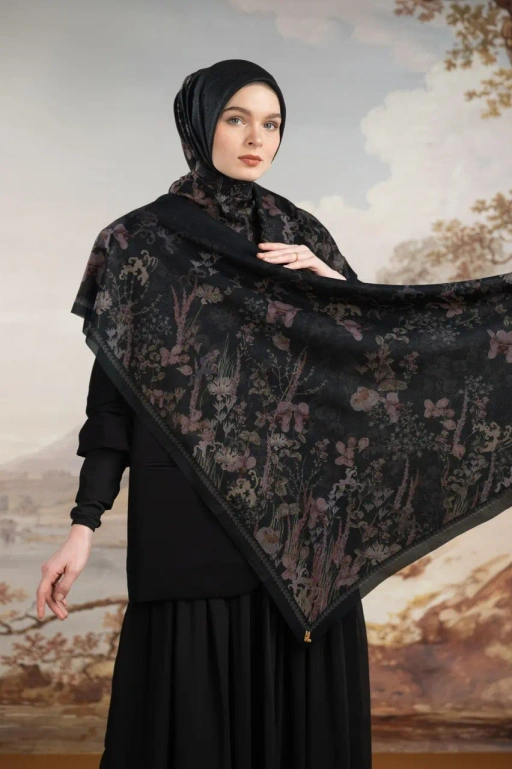 Image of VIRELLE SCARF CAVIAR