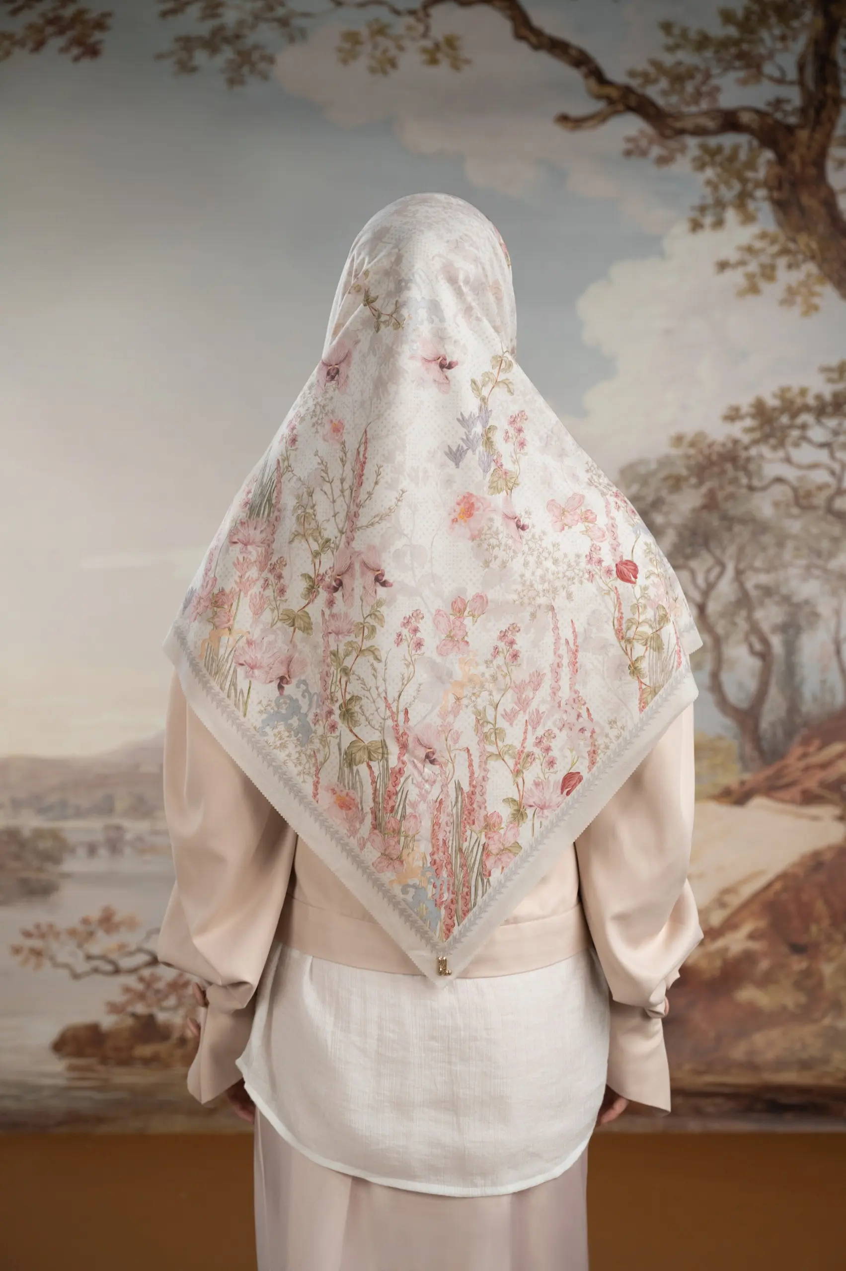 VIRELLE SCARF DOVE