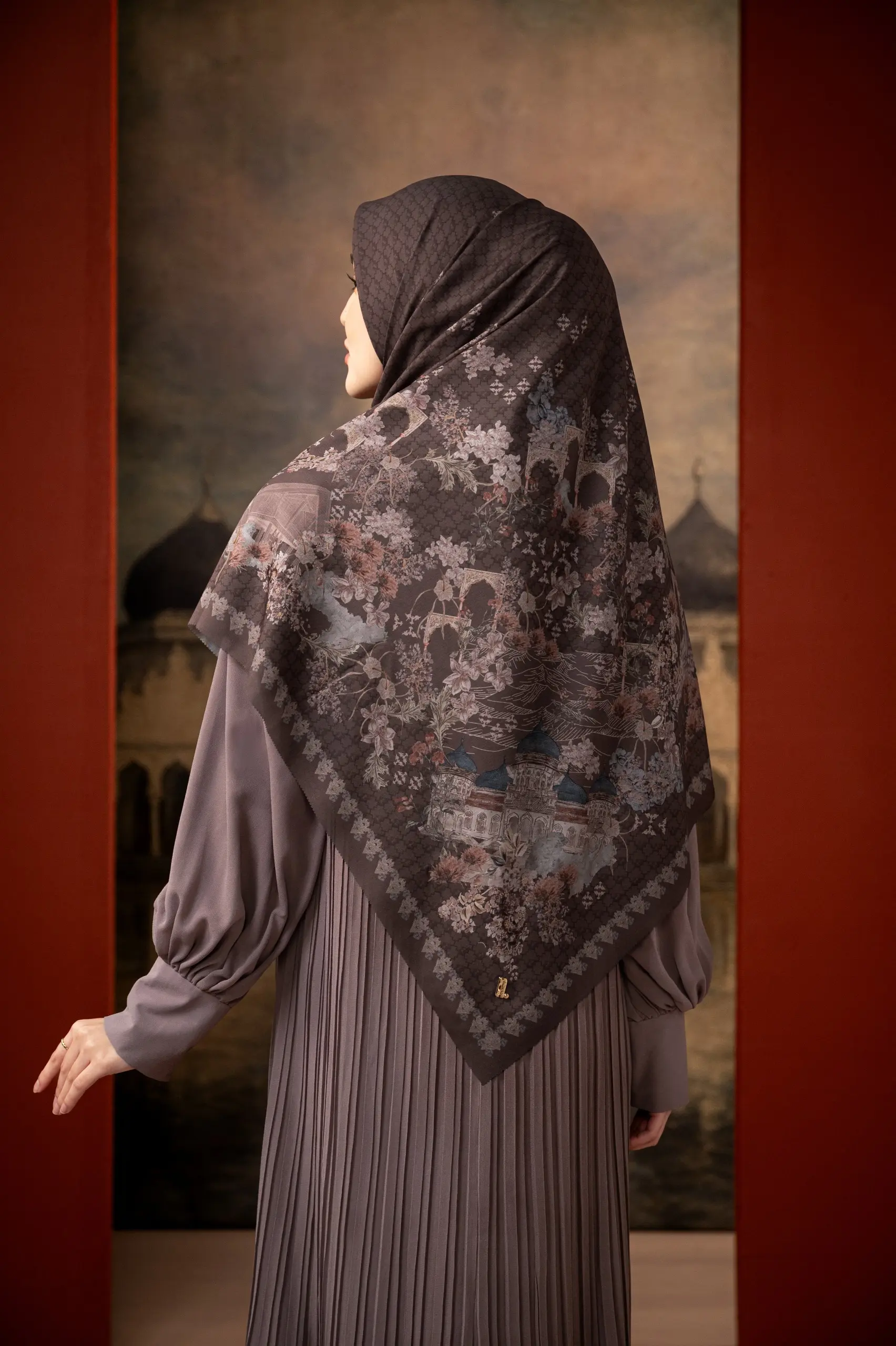 ALLURE OF ACEH SCARF BRUNE