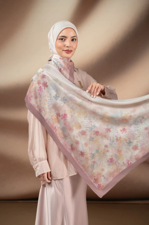 Image of PALETTIA SCARF BLOSSOM
