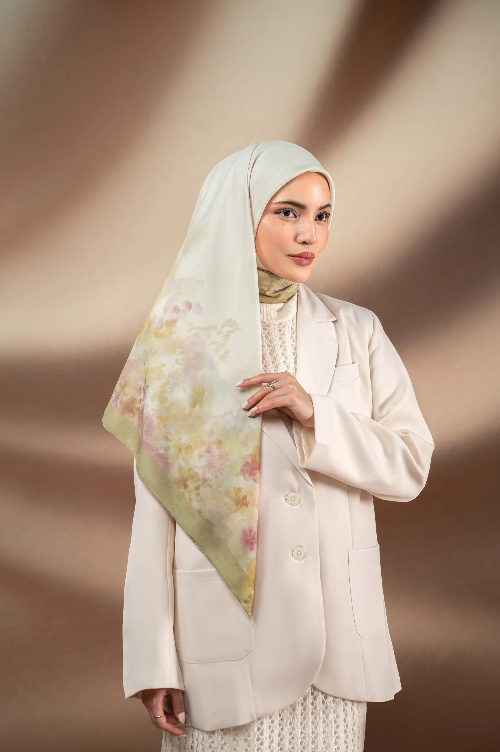 PALETTIA SCARF LUMINE