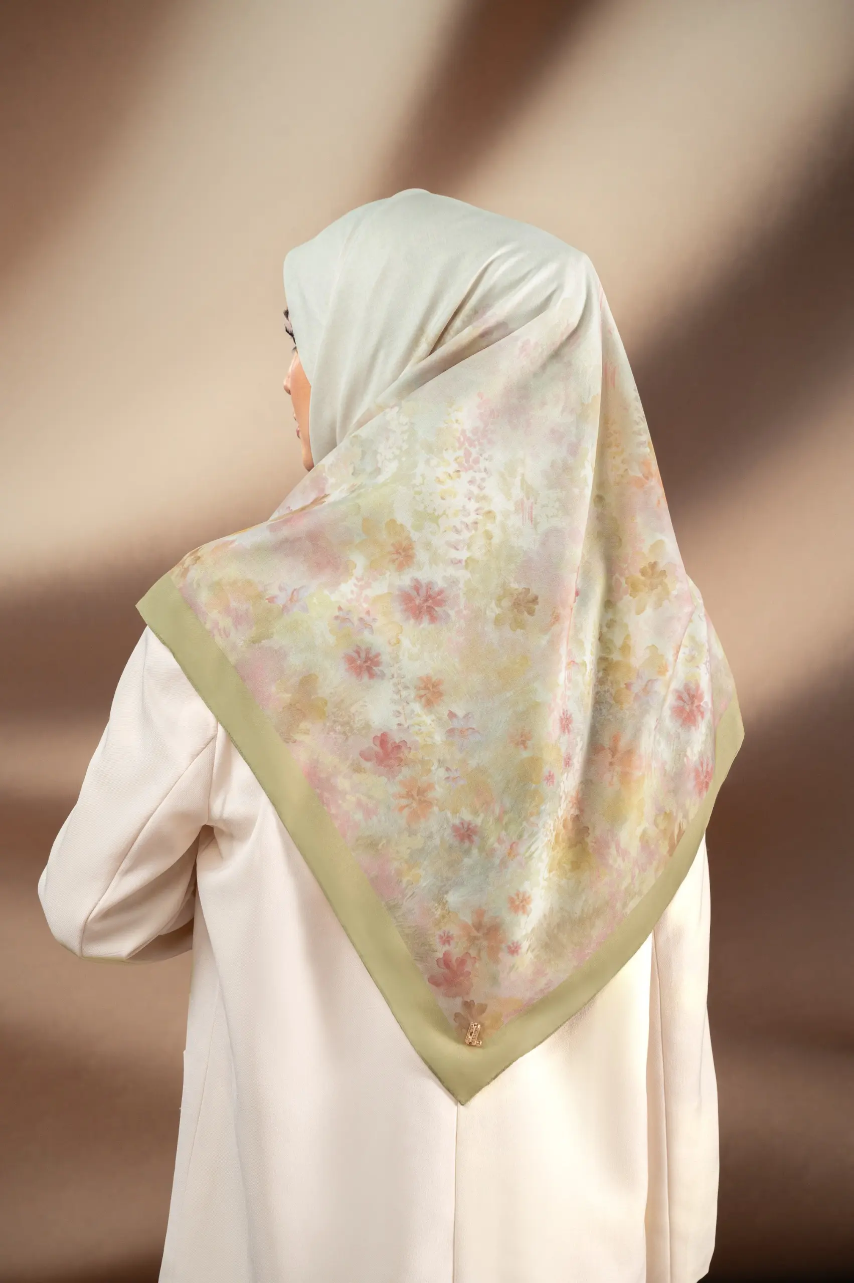 PALETTIA SCARF LUMINE