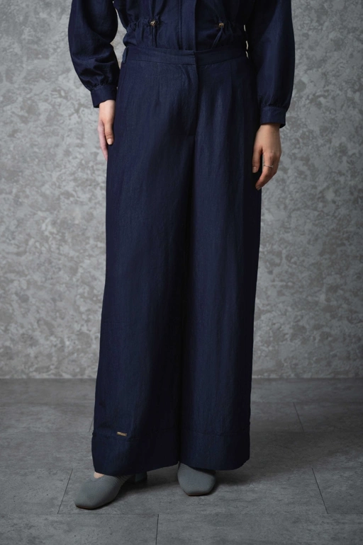 Image of QUIET BLUE PANTS MIDNIGHT