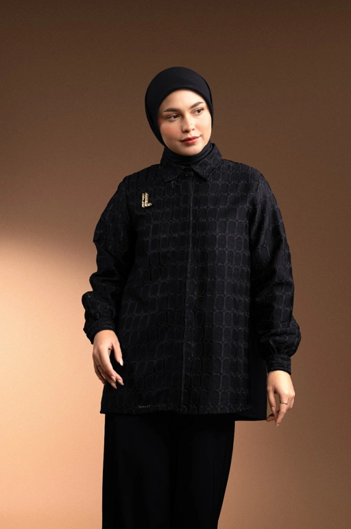 Image of KEMEJA BROKAT RENJANA BAYANG