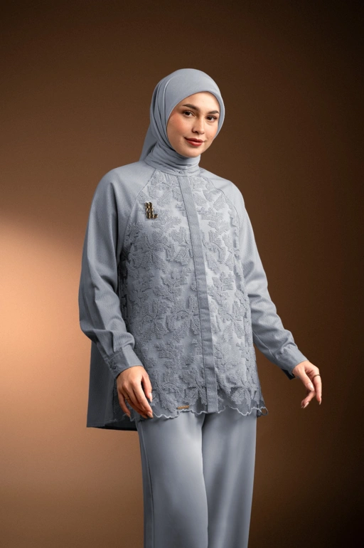 Image of KEMEJA RAGLAN RENJANA EMBUN