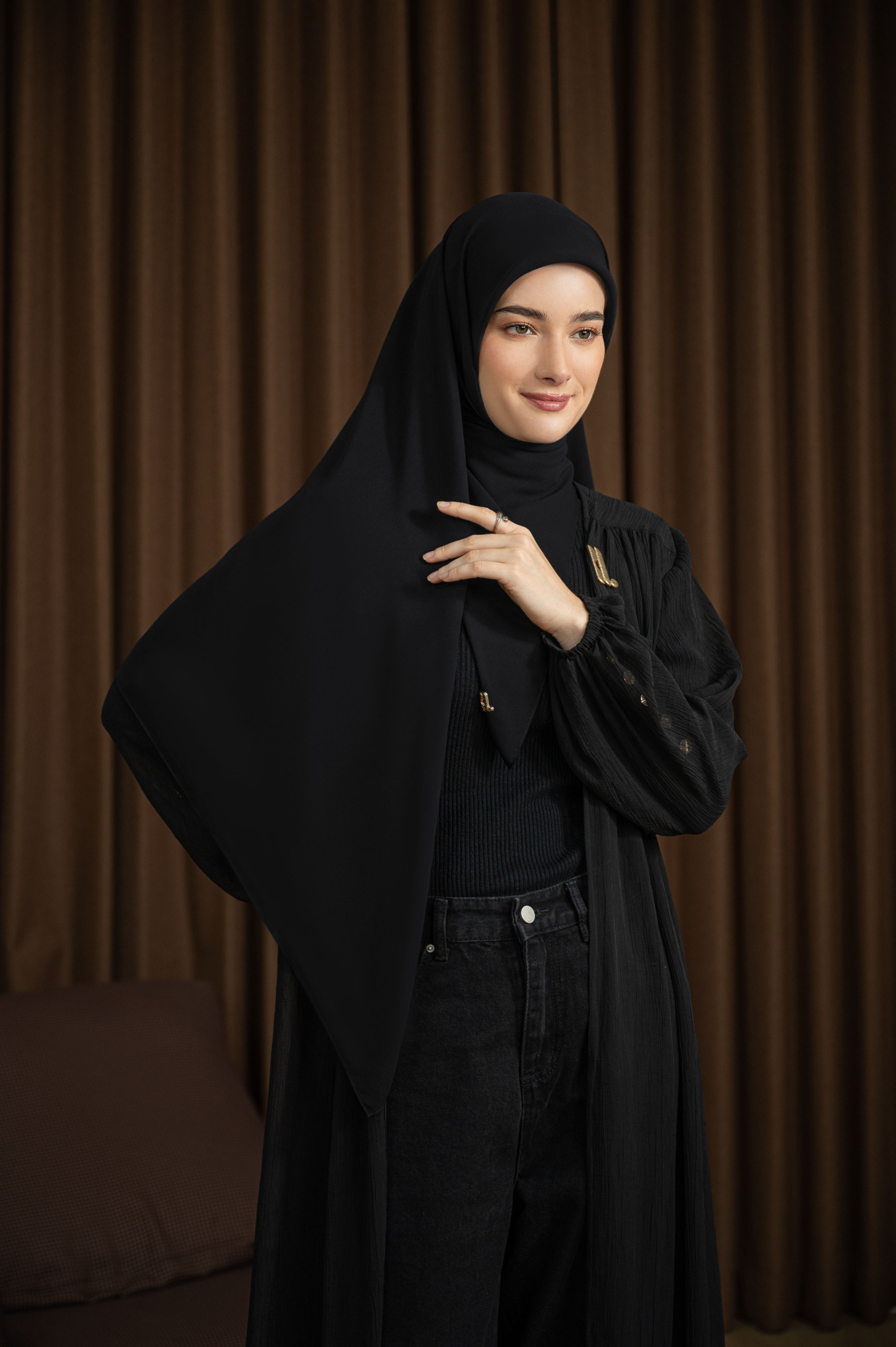 FLOWY SCARF BLACK