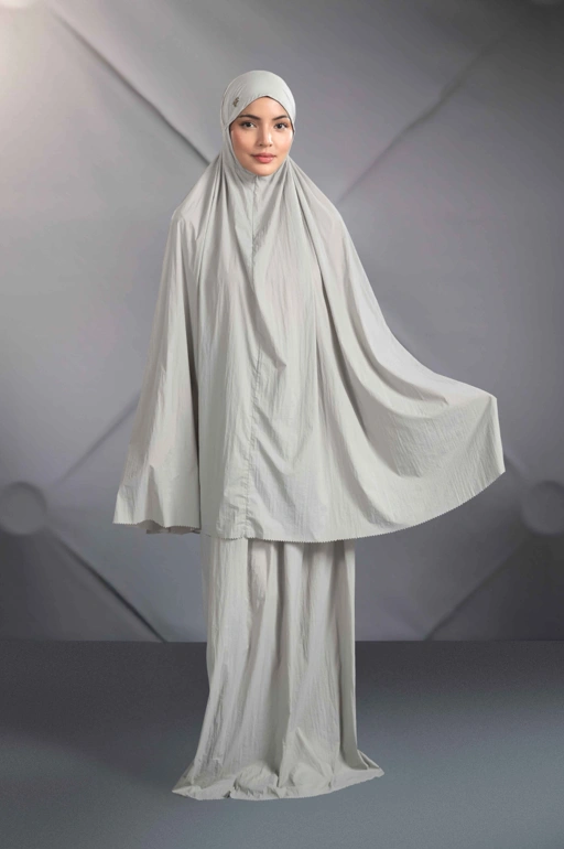 Image of BOUTONNE PRAYER SET CLOUD