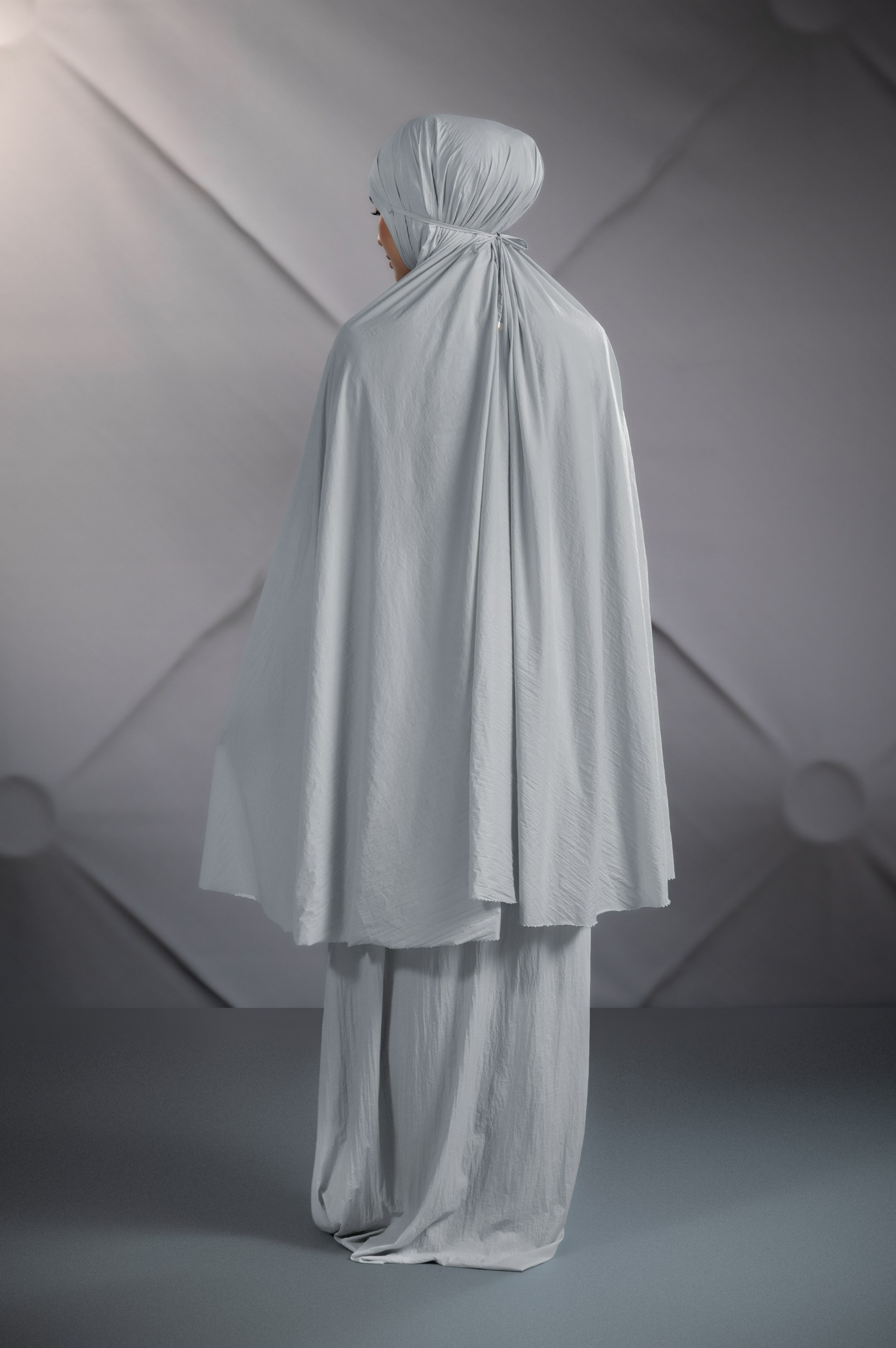 BOUTONNE PRAYER SET SKYLIGHT