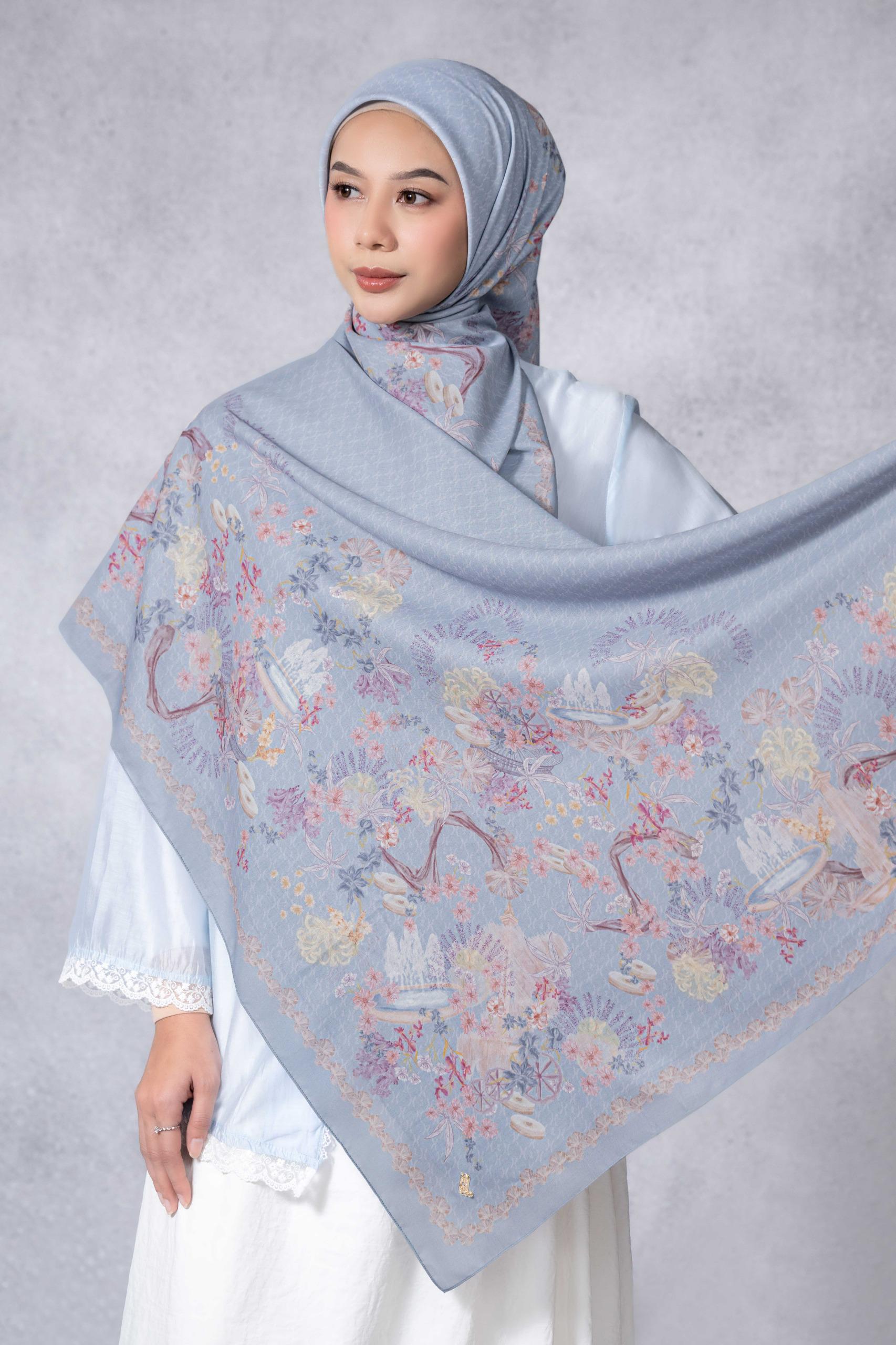 BEYOND BATAVIA SCARF BLUEBELL