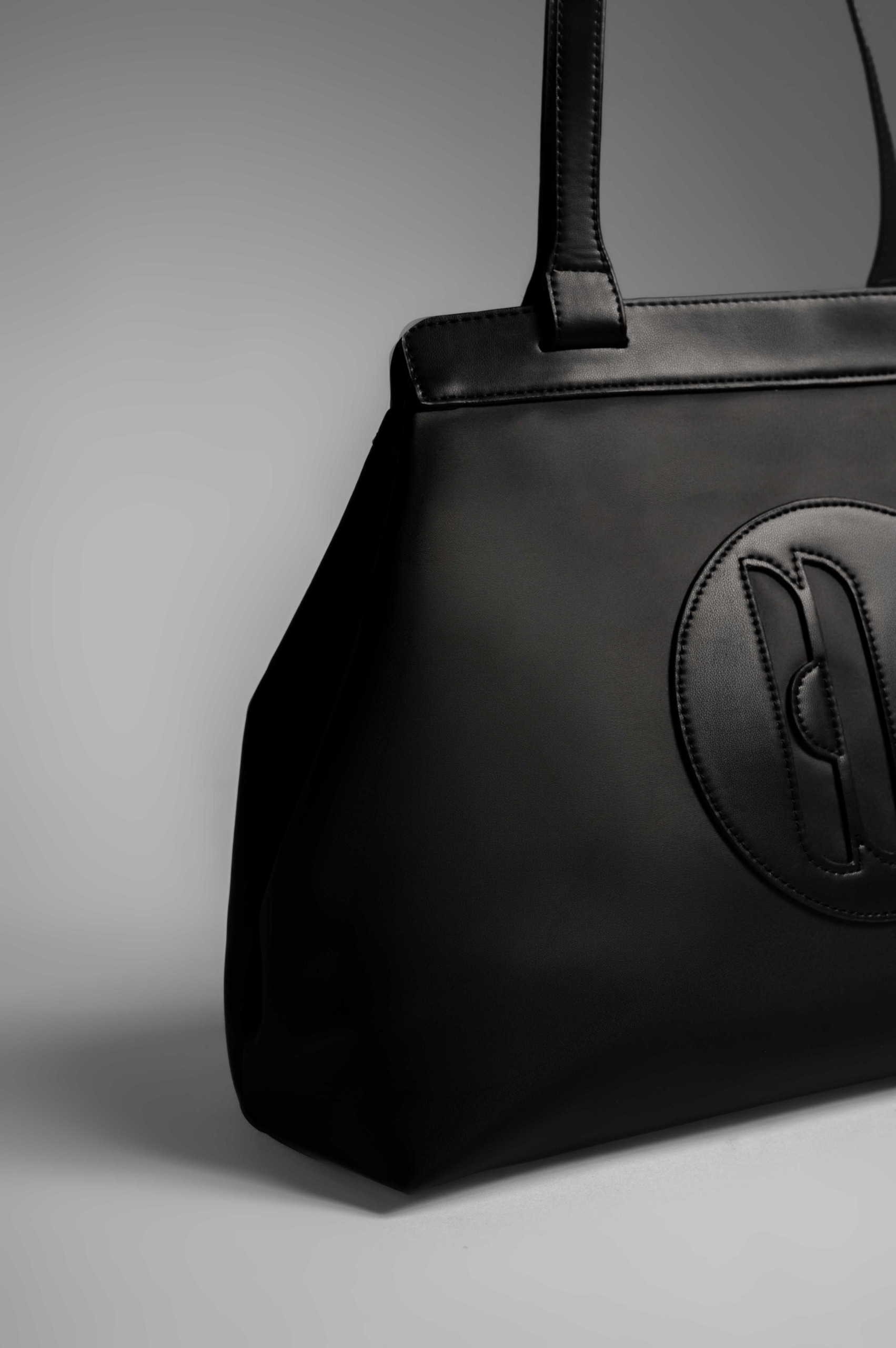 TOKYO BASIC BLACK