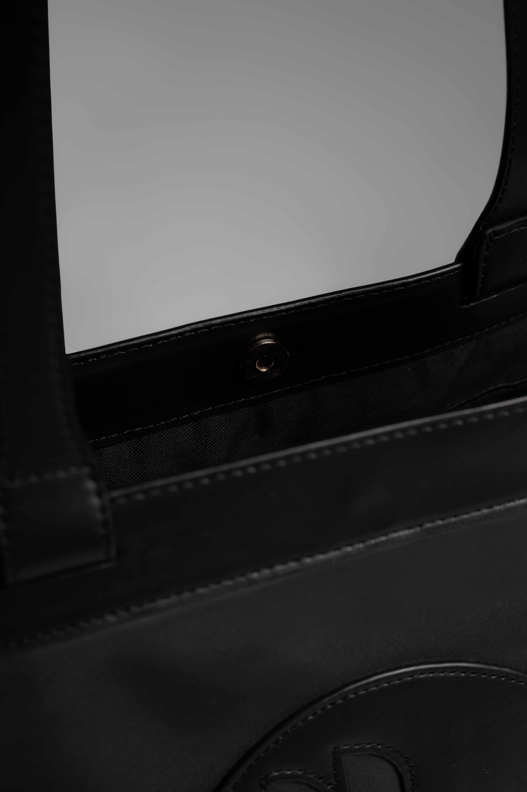 TOKYO BASIC BLACK