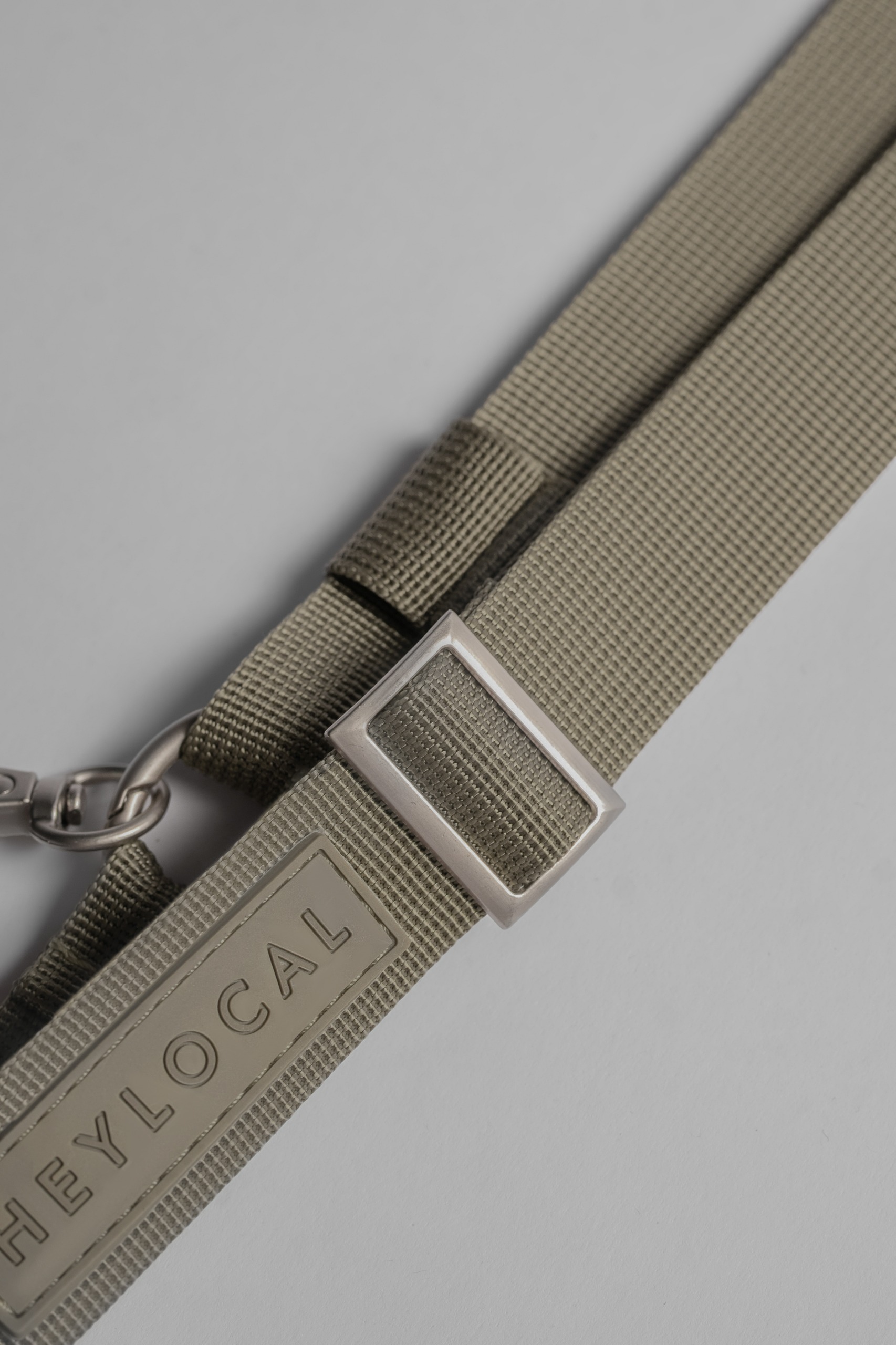TROUVANT MULTI-PURPOSE LANYARD SAND
