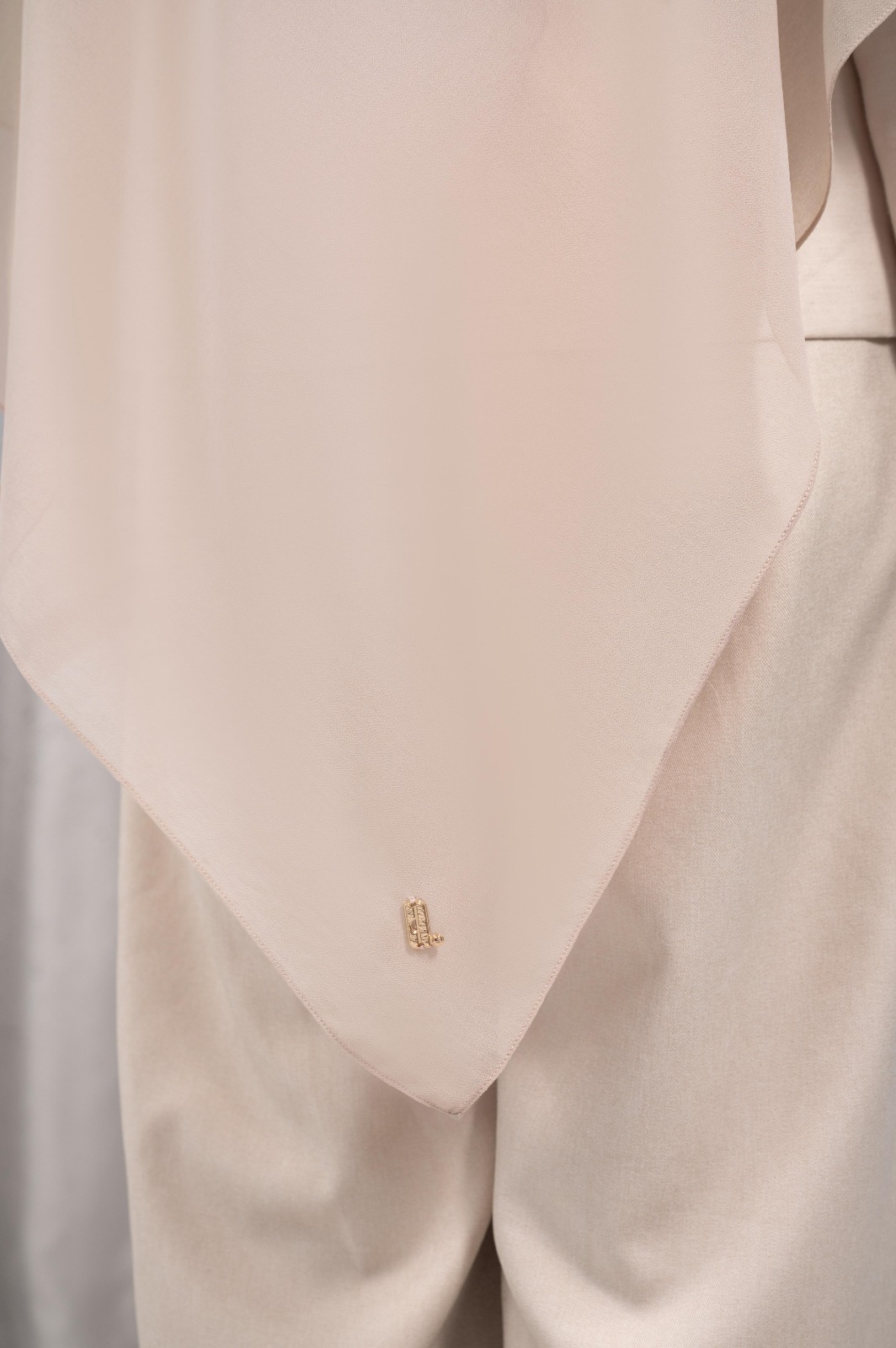 KALILA SQUAREBAN CREAM