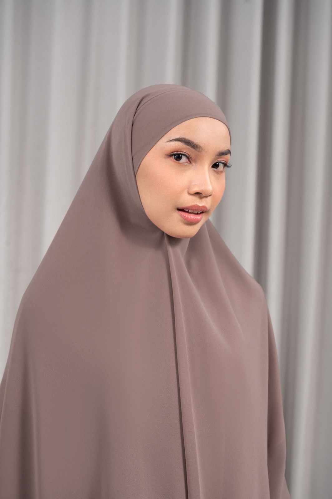 KALILA SQUAREBAN ROSEWOOD