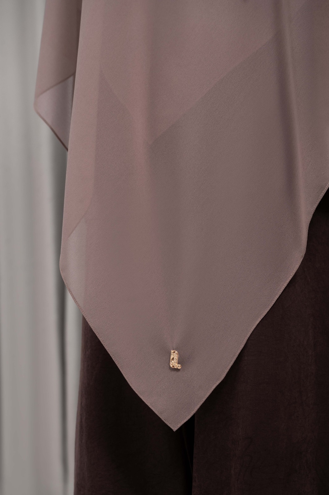 KALILA SQUAREBAN ROSEWOOD