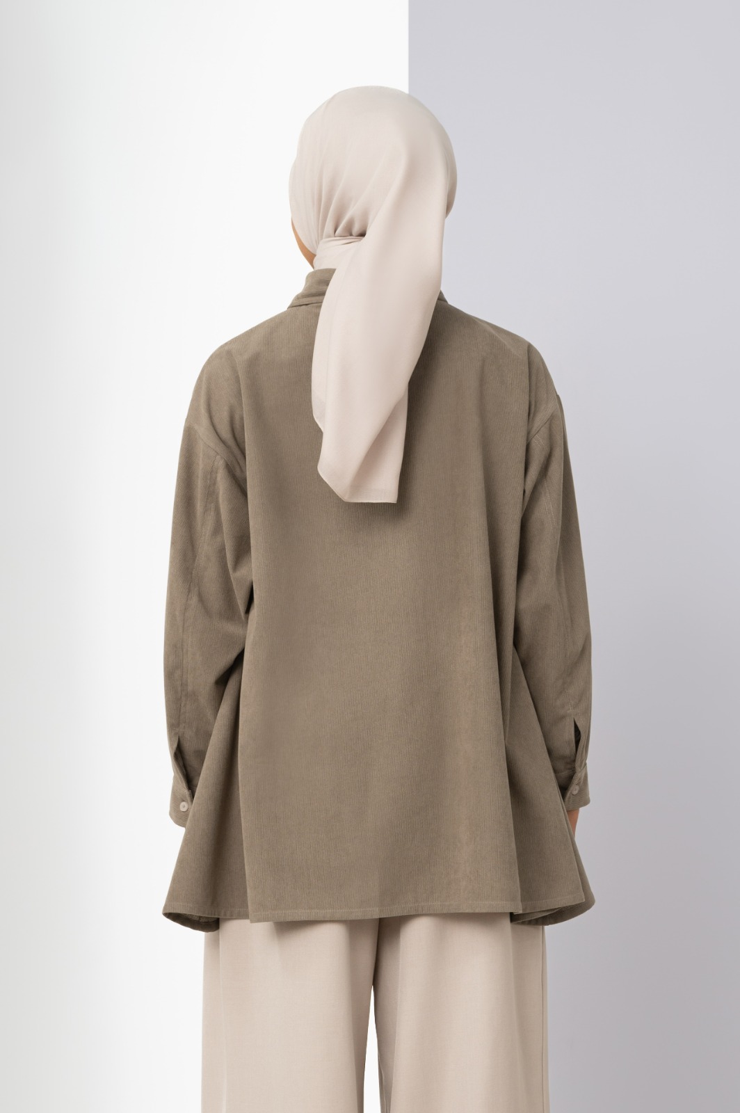 RAEHA FLARE SHIRT TRUFFLE