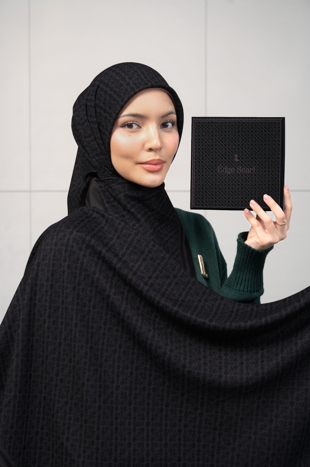 EDGE SCARF NOIR