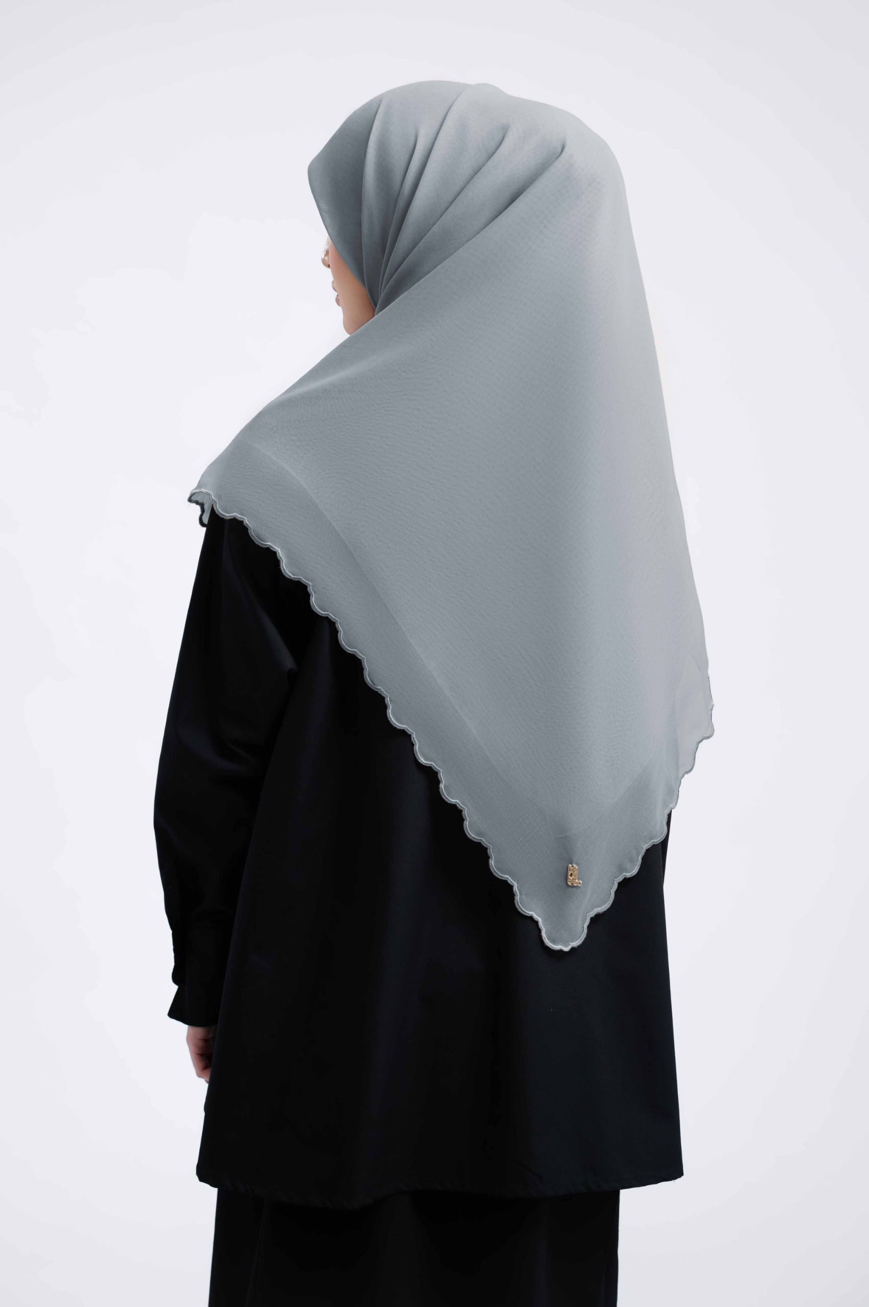 WAVY SCARF CLOUDY