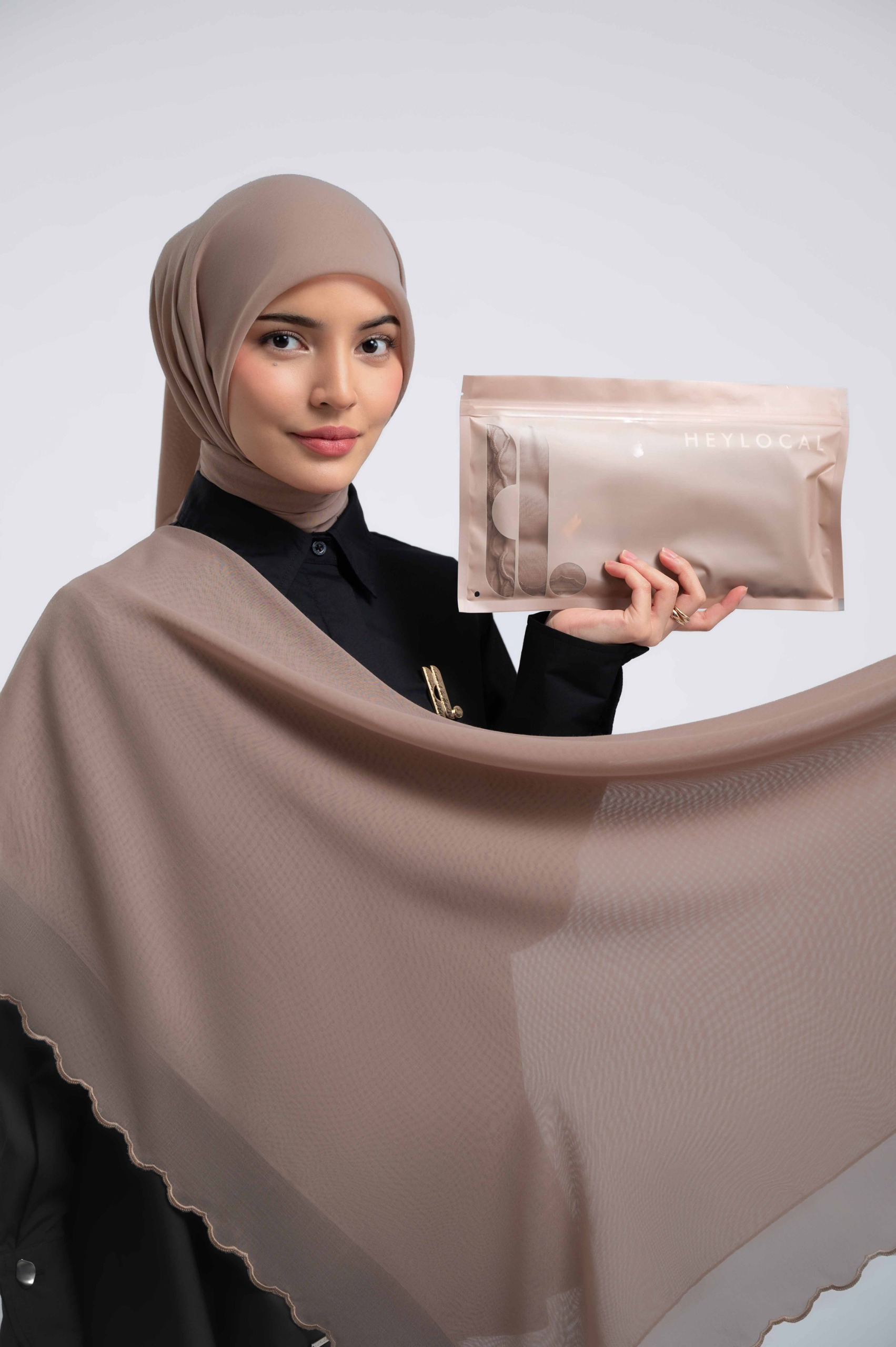 WAVY SCARF MILKTEA
