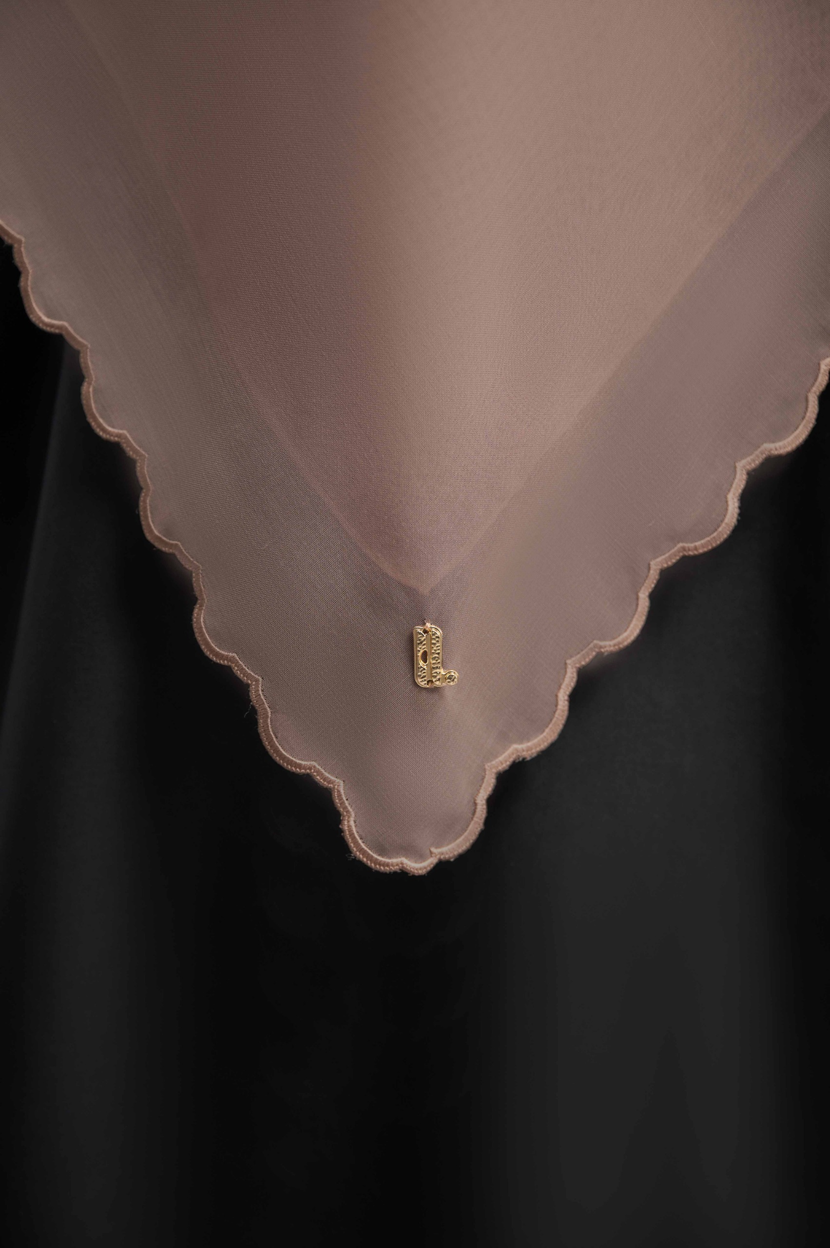 WAVY SCARF MILKTEA