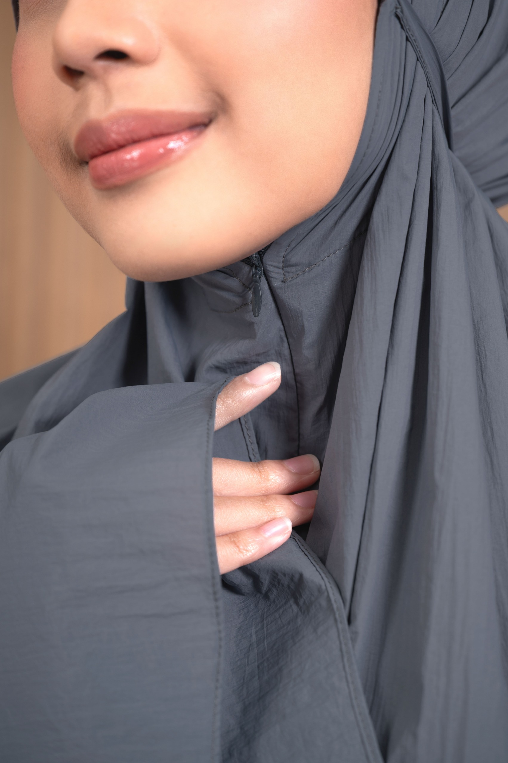 MESH PRAYER SET NOIR SLATE