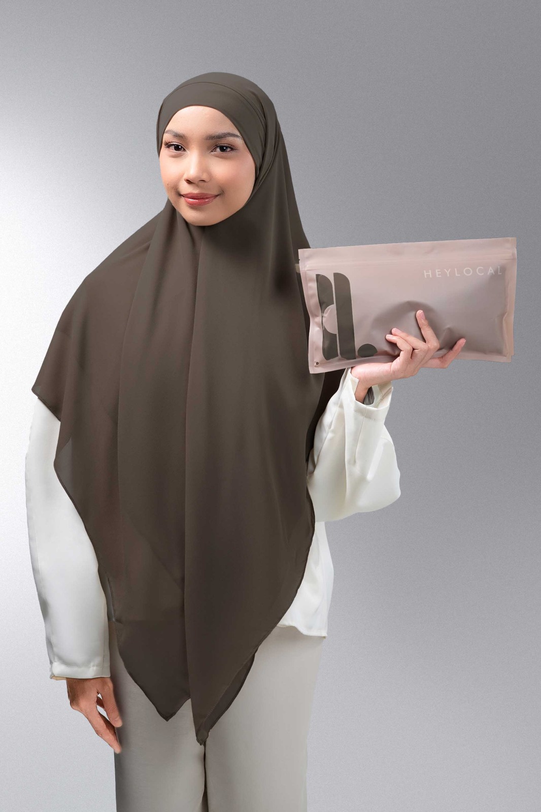 KHALA SQUAREBAN WALNUT
