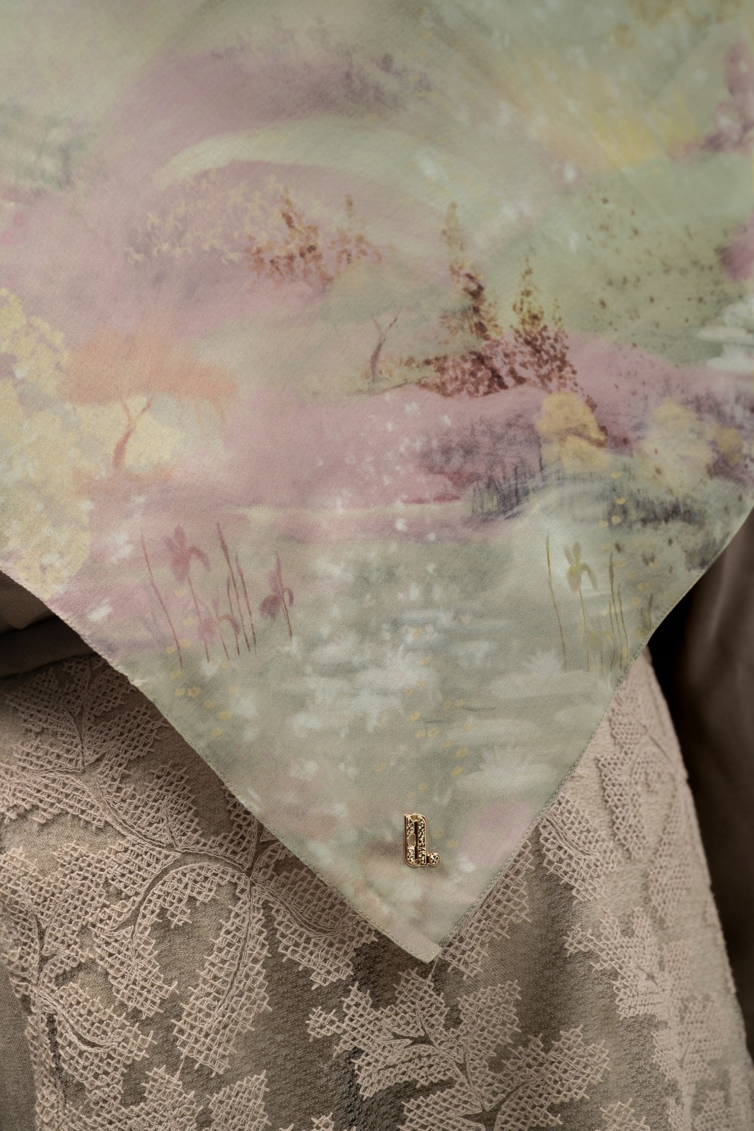 AUBE SCARF SUNLEAF