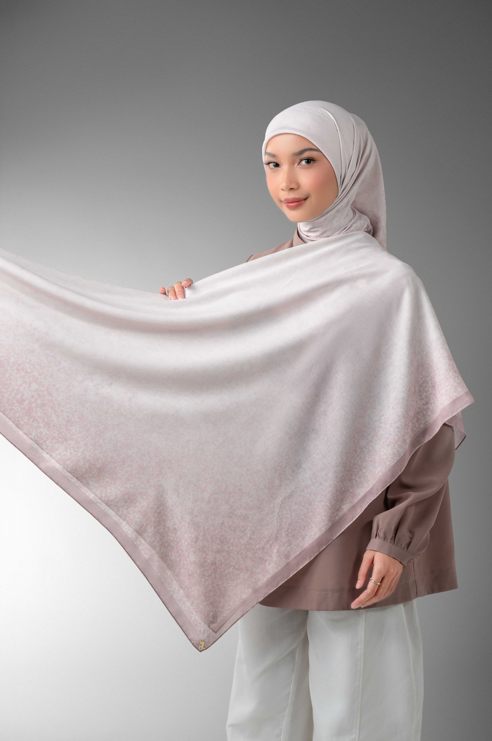 DOTTÉA SCARF BALLET