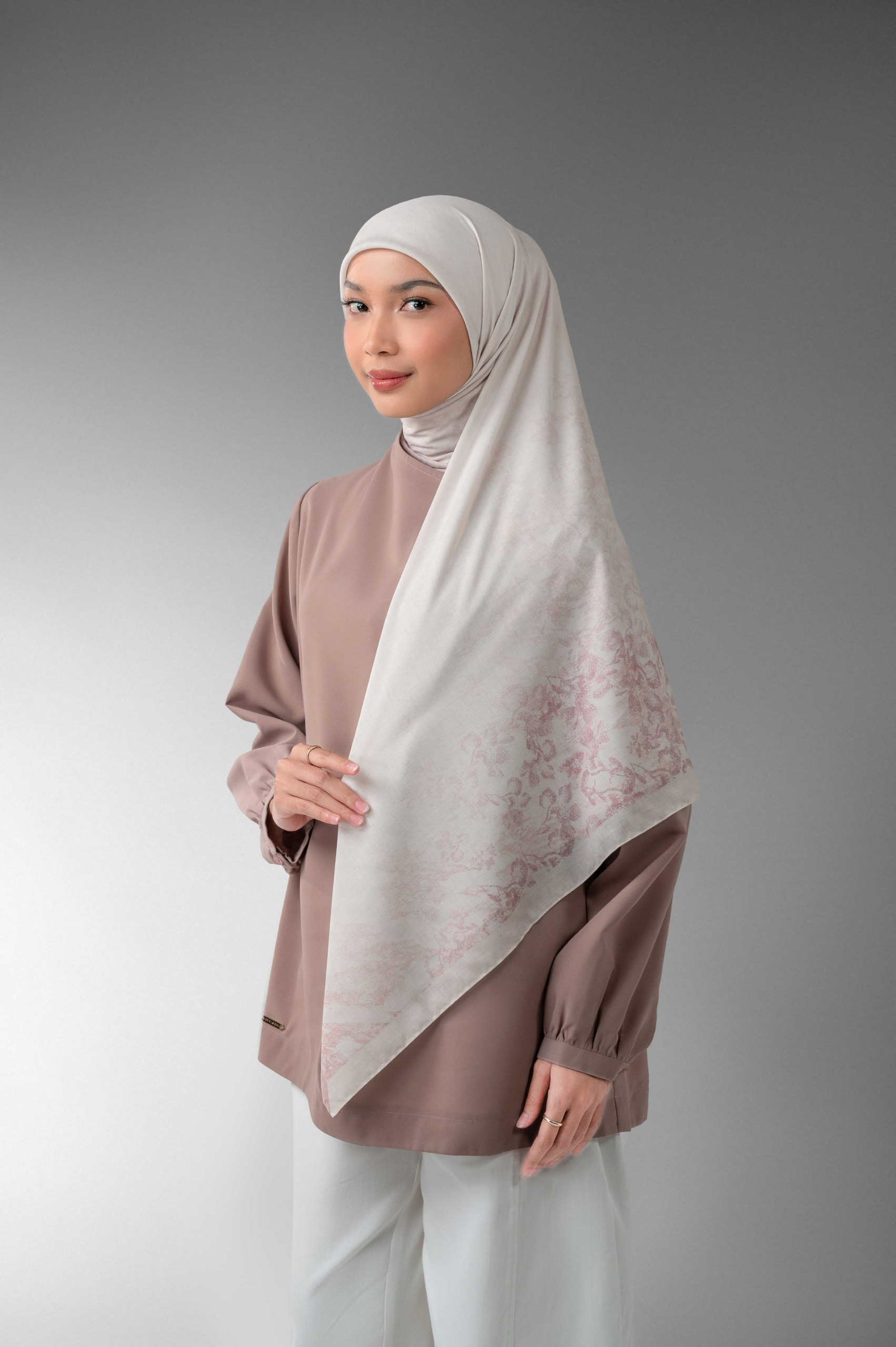 DOTTÉA SCARF BALLET