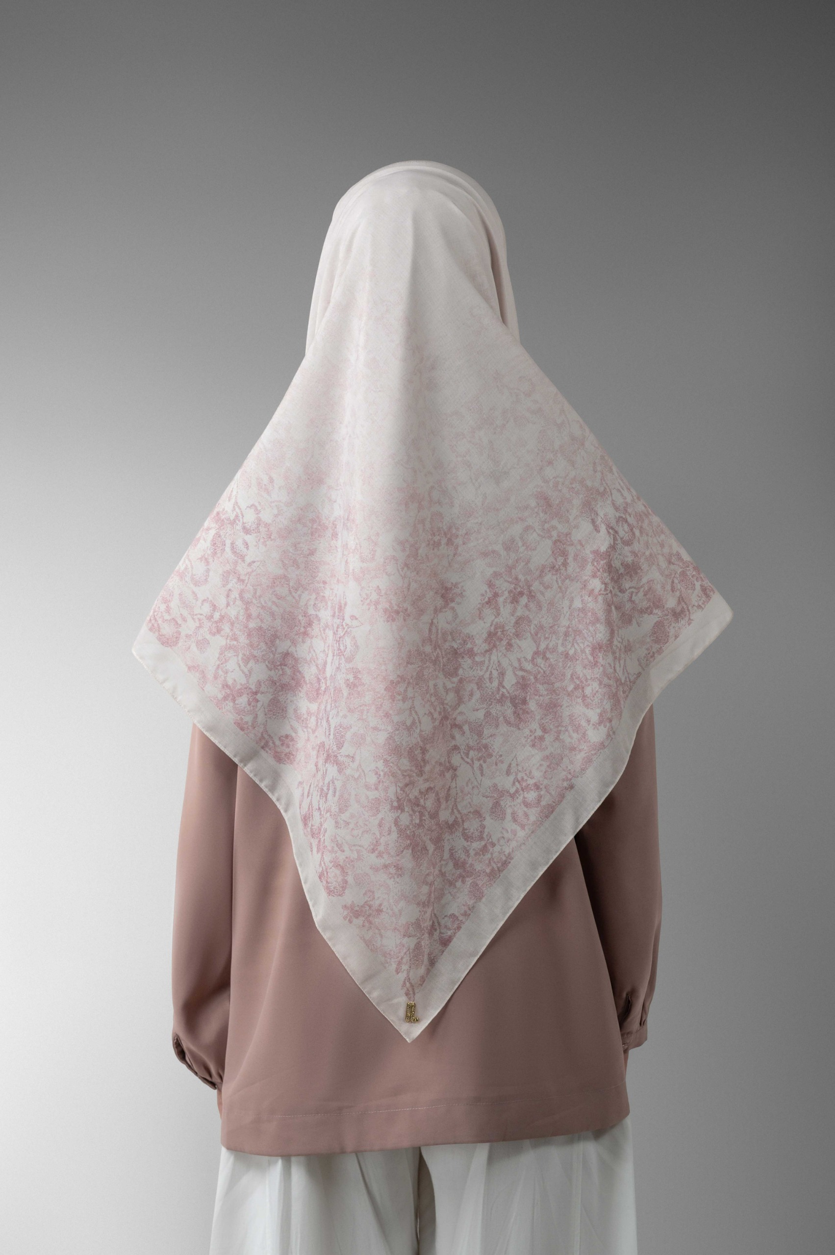 DOTTÉA SCARF BALLET