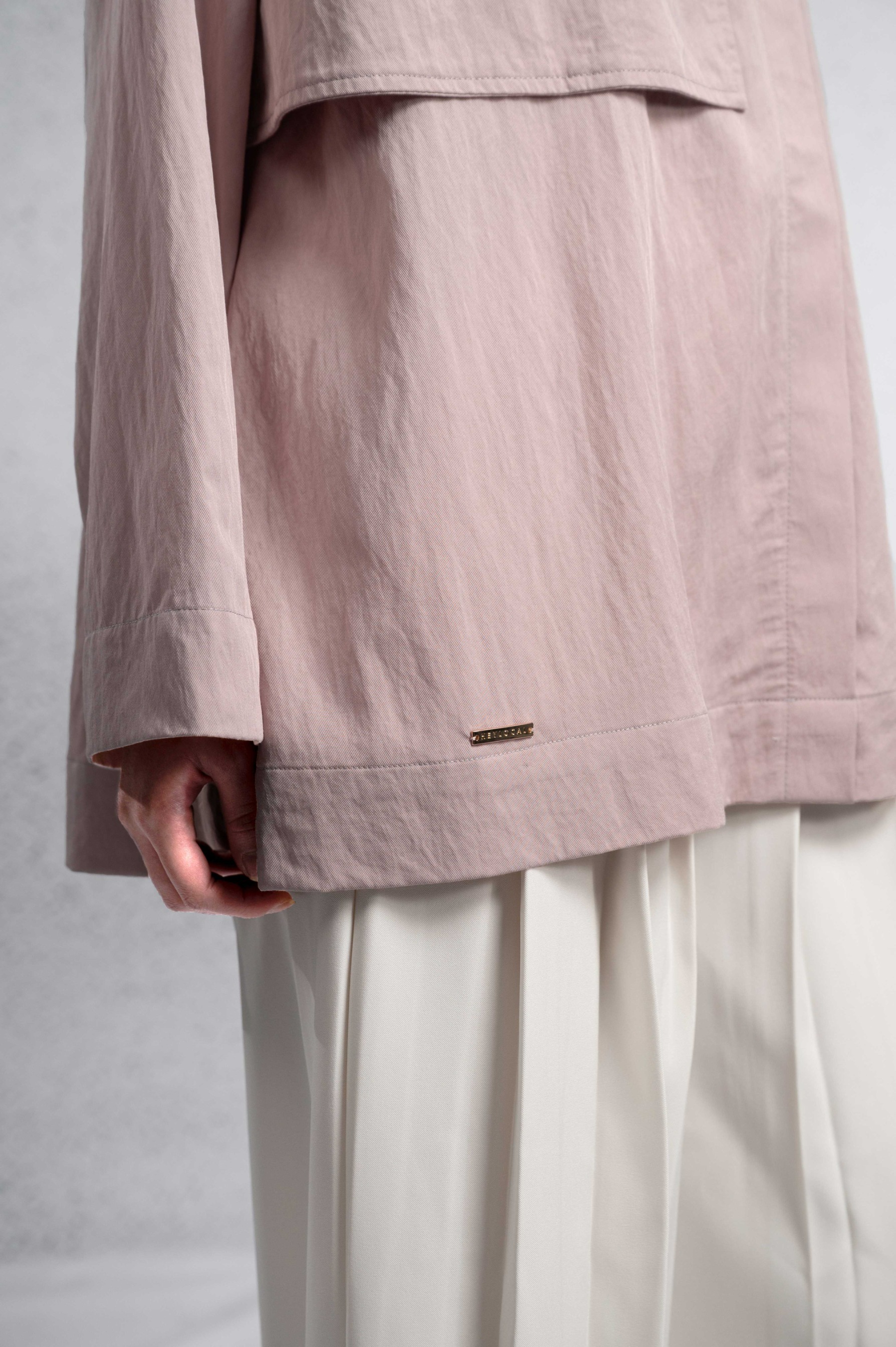 BACK TO EASE TOP