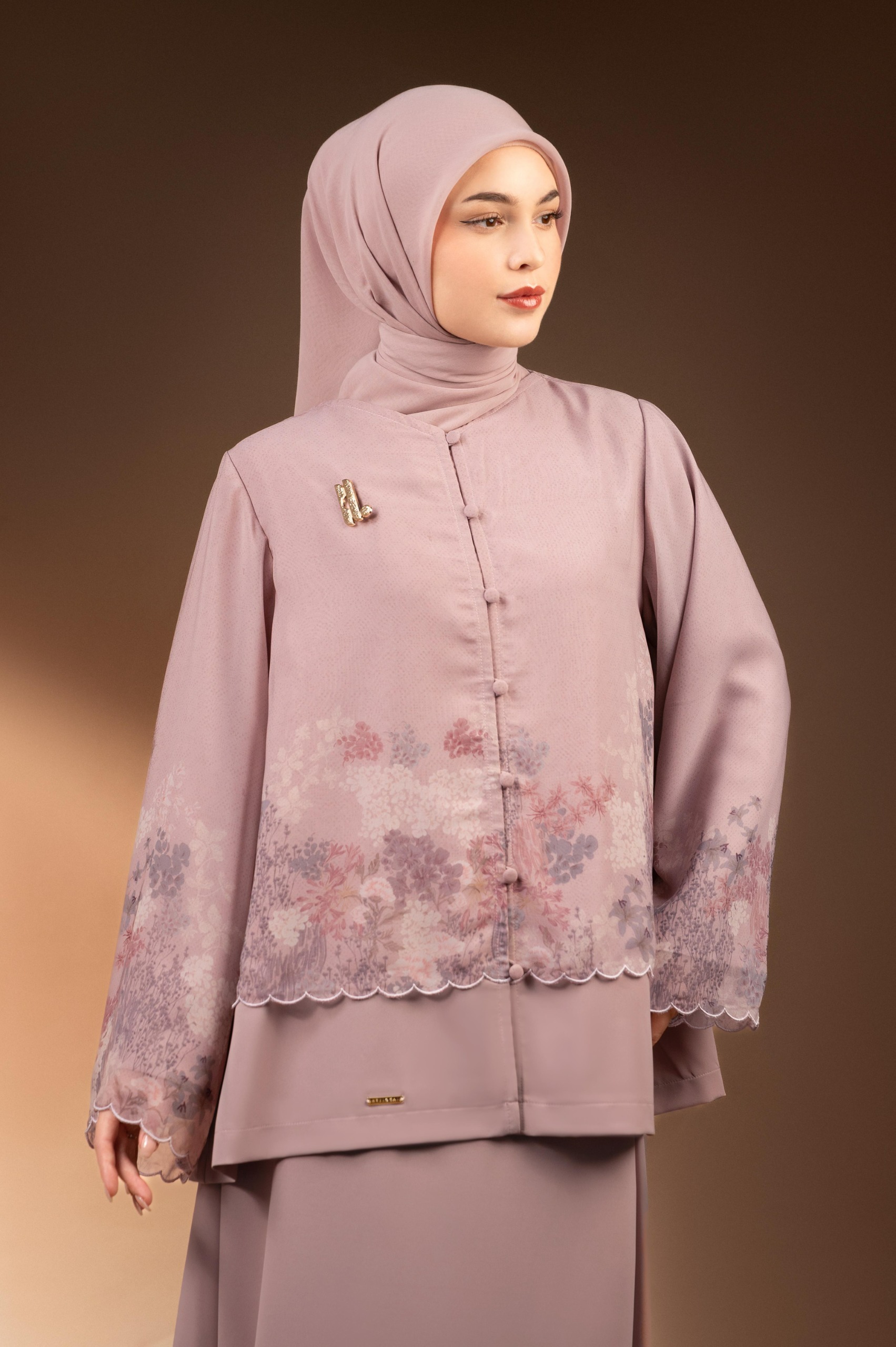 BLUS BERMOTIF TENTREM