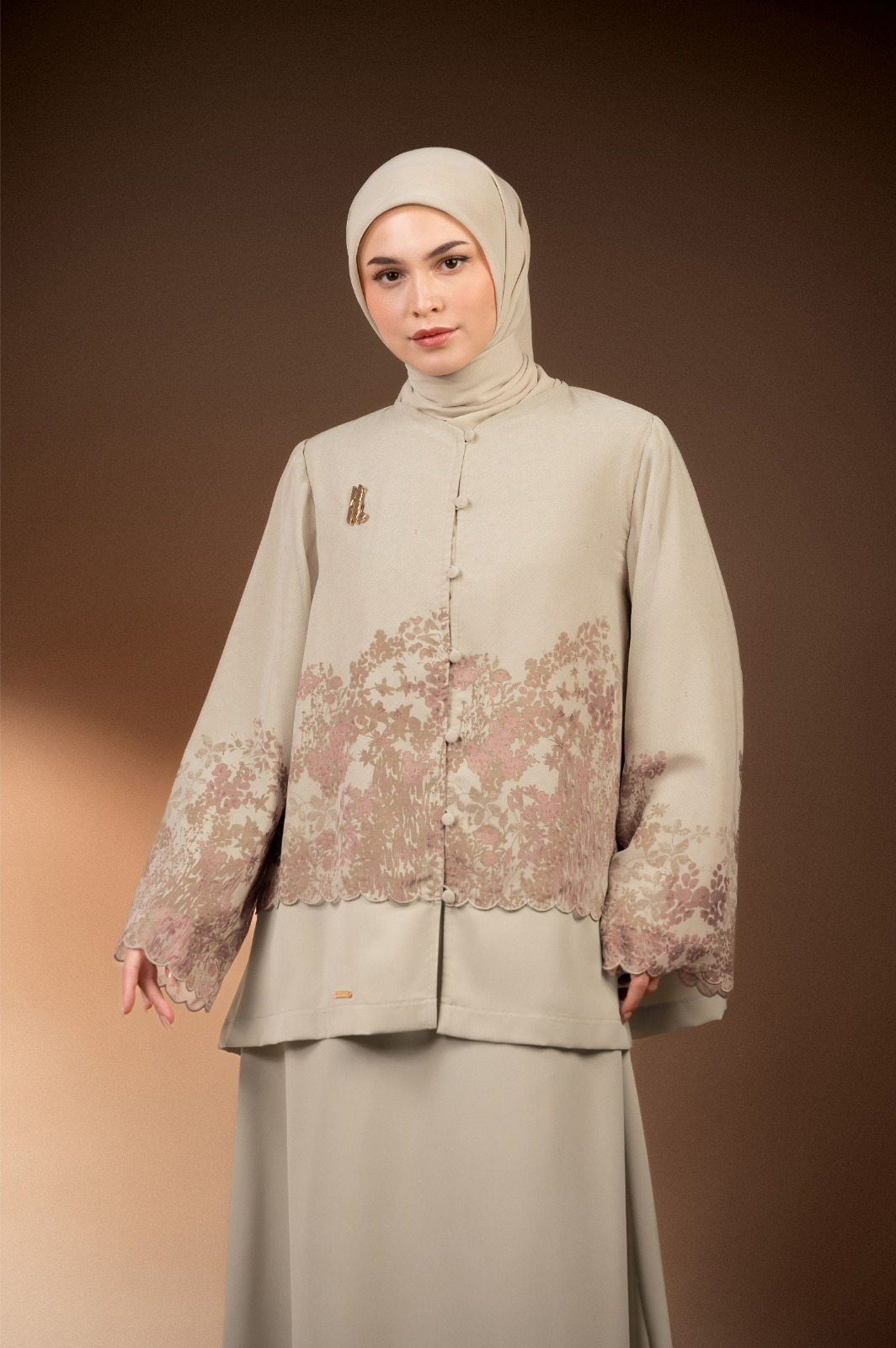 BLUS BERMOTIF TENTREM