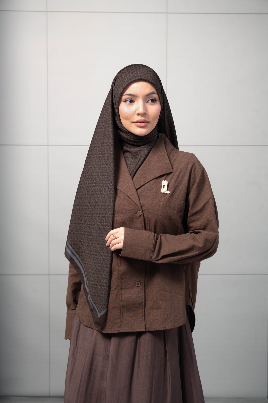 EDGE SCARF WOODY