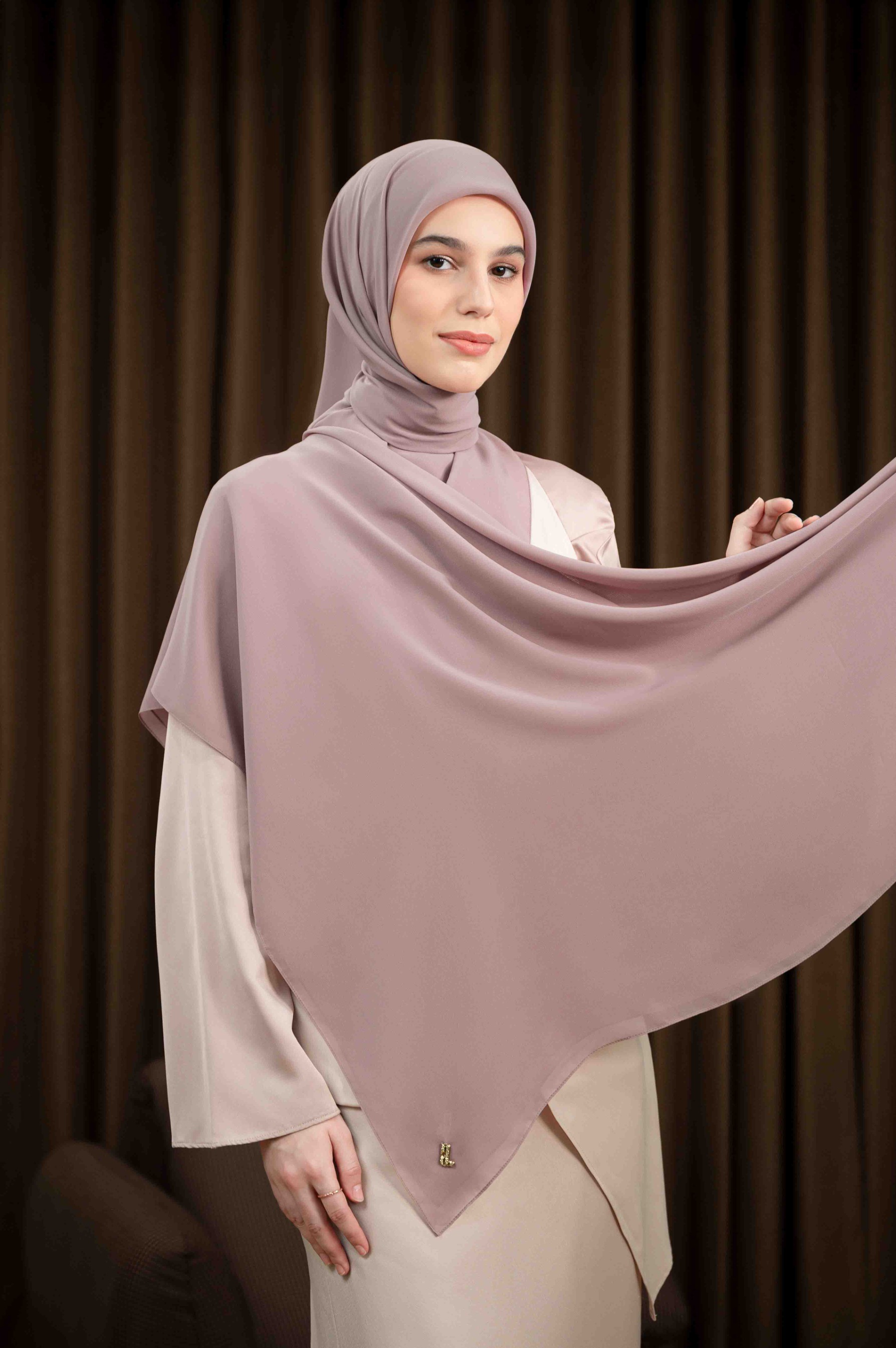 FLOWY SCARF POWDER