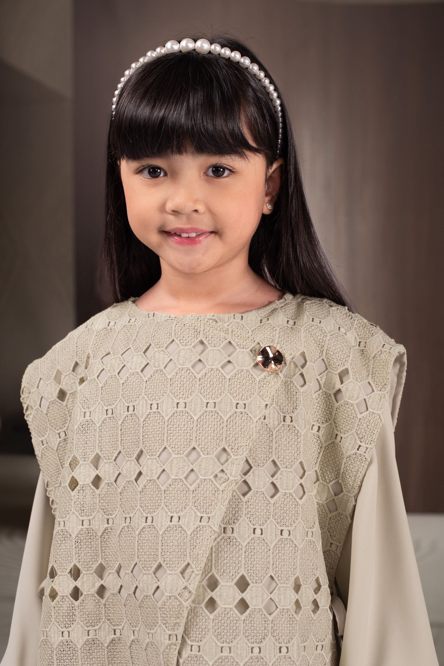 GAUN ANAK MANGGALA