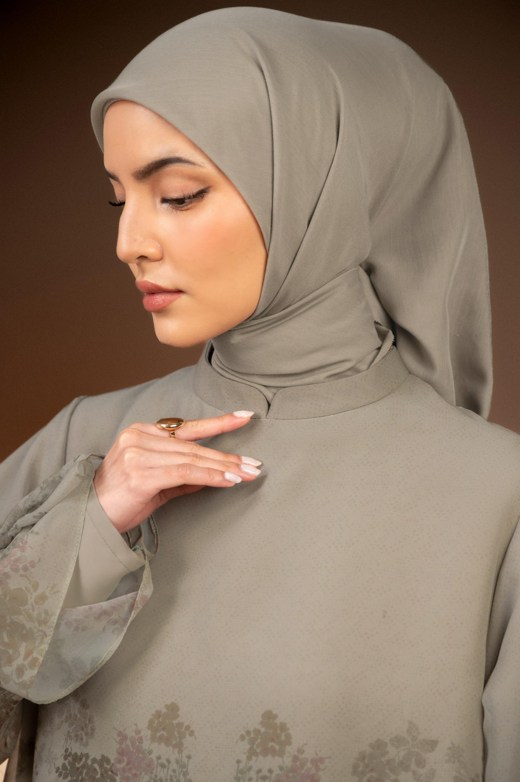 GAUN BERMOTIF TENTREM
