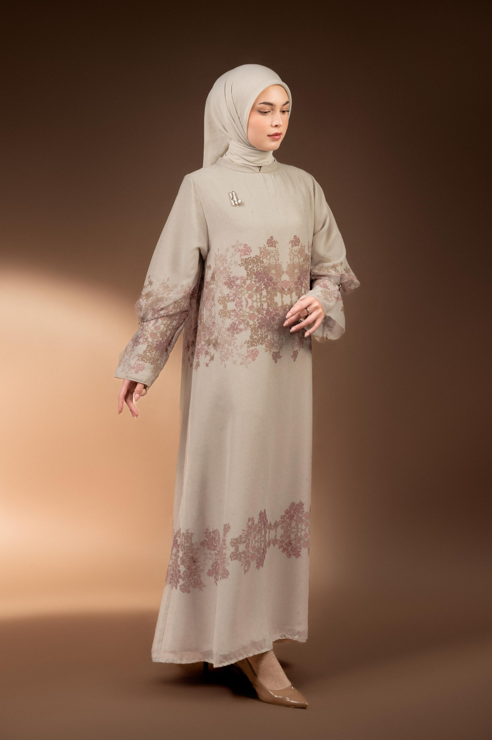 GAUN BERMOTIF TENTREM