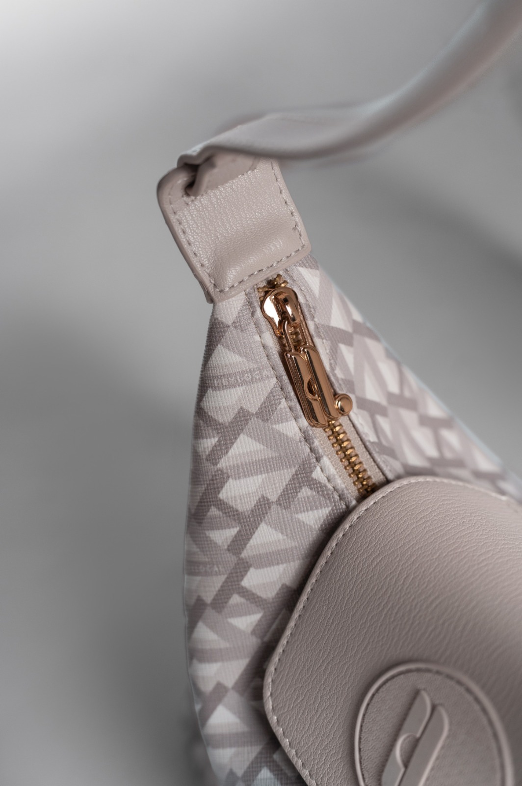 MODEGRAM DE H MIDI HOBO CASHMERE