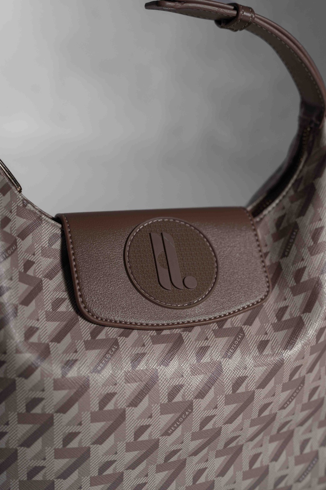 MODEGRAM DE H MIDI HOBO SIENNA