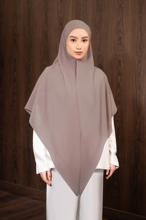 Image of HUDA SQUAREBAN BURNT SUGAR