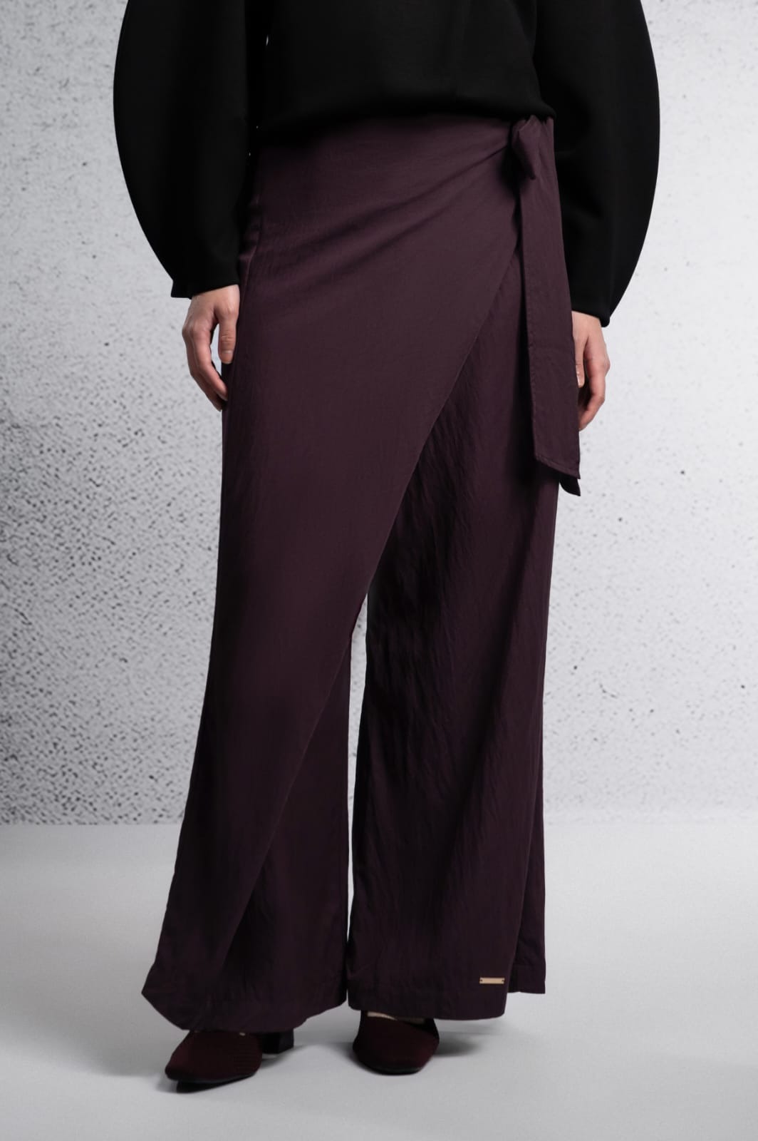 BACK TO EASE WRAP-OVER PANTS
