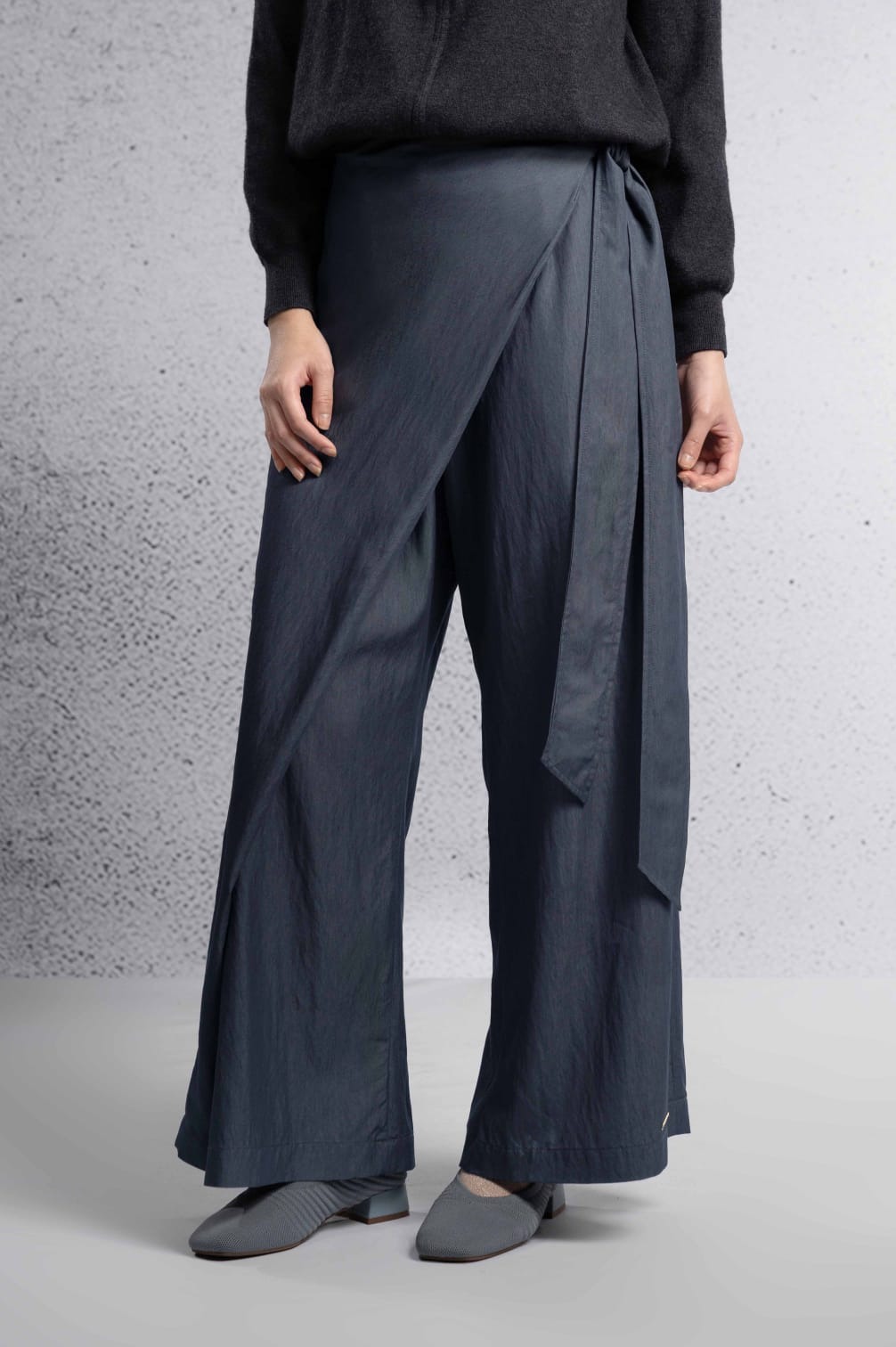 BACK TO EASE WRAP-OVER PANTS
