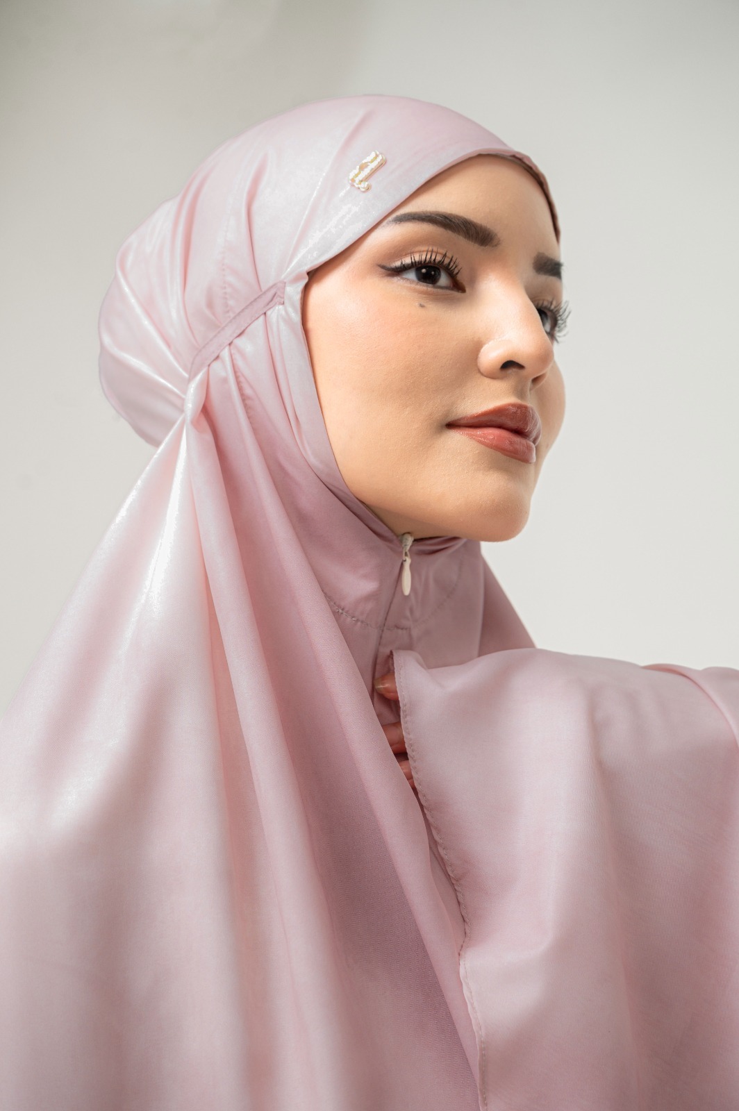 MINETTE PRAYER SET ROSETTE