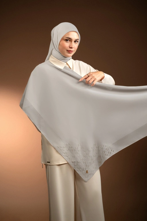 Image of RENJANA SCARF TENUN