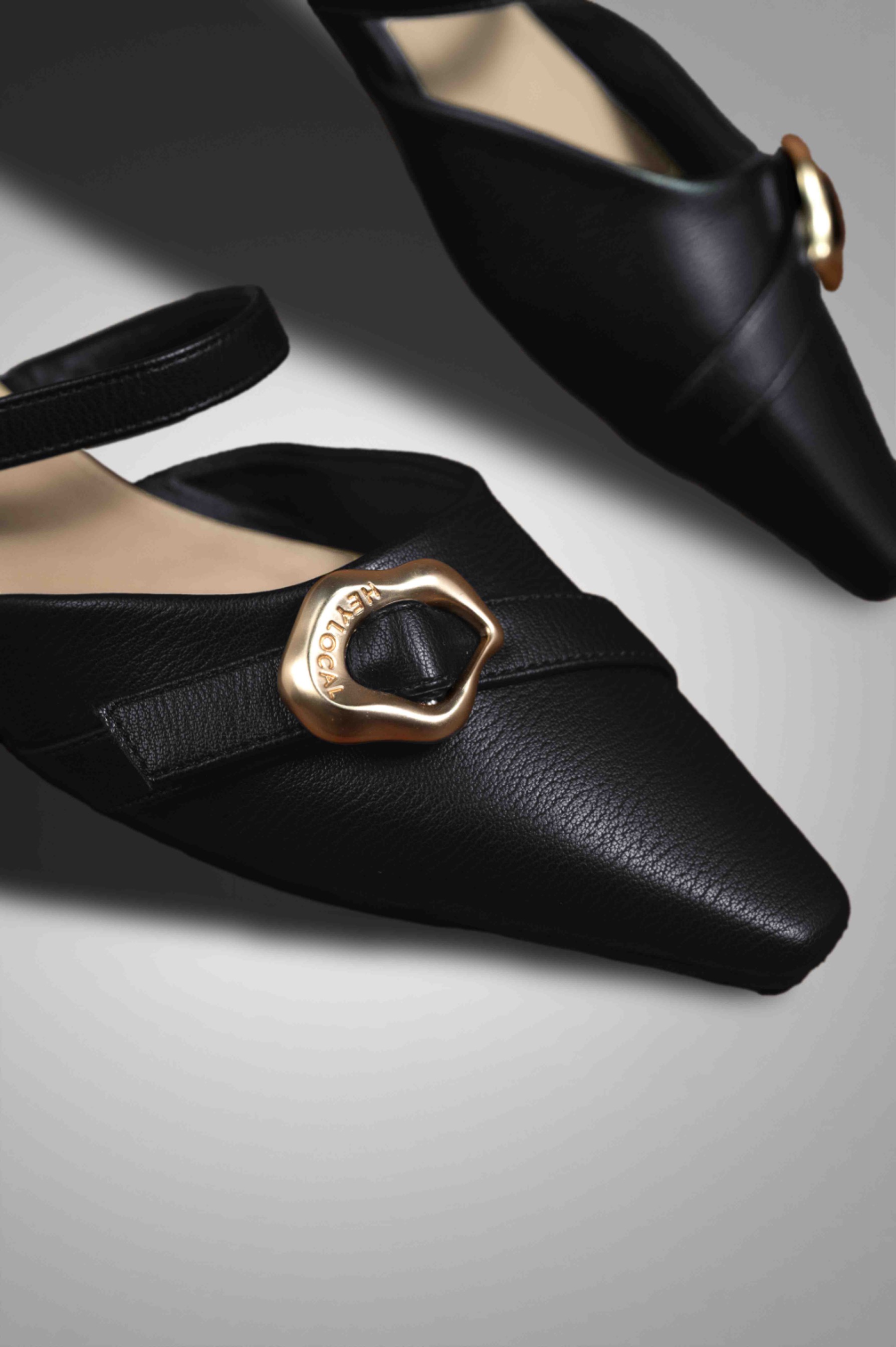 SEKALA FLAT SHOES LEGAM