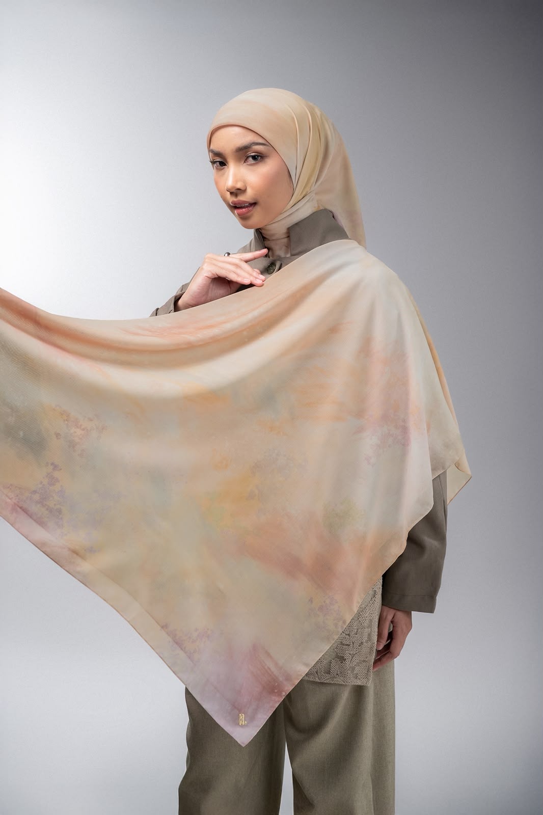 AUBE SCARF TAWNY