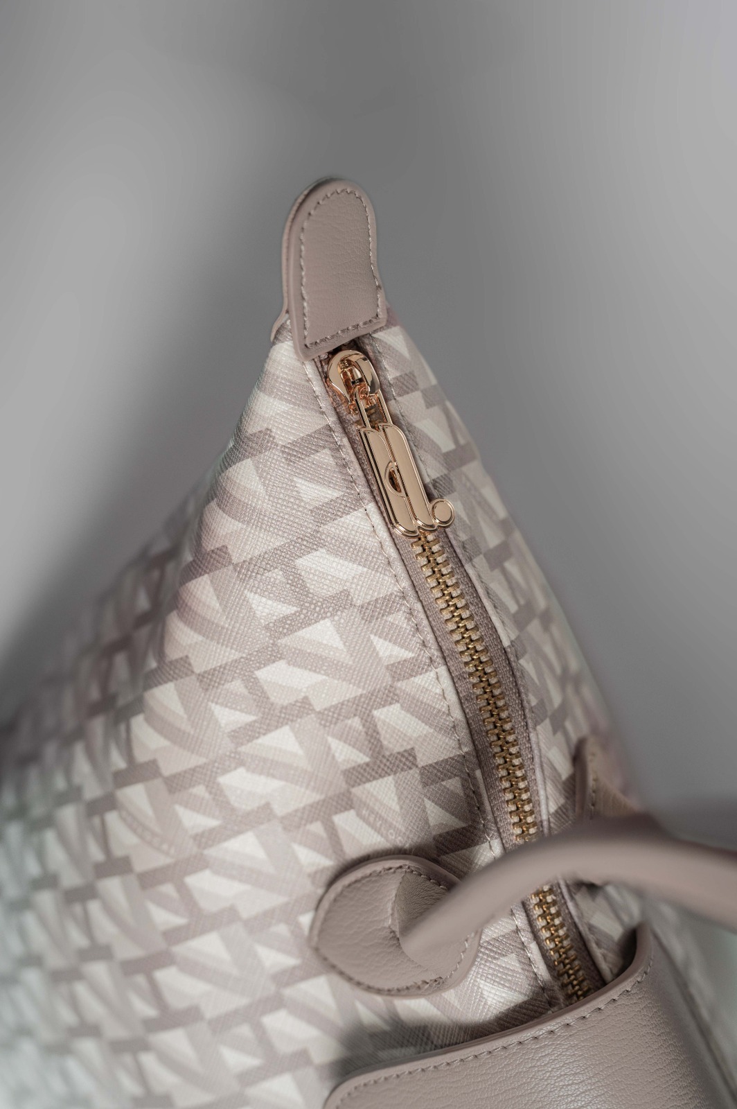 MODEGRAM DE H TOTEVA CASHMERE