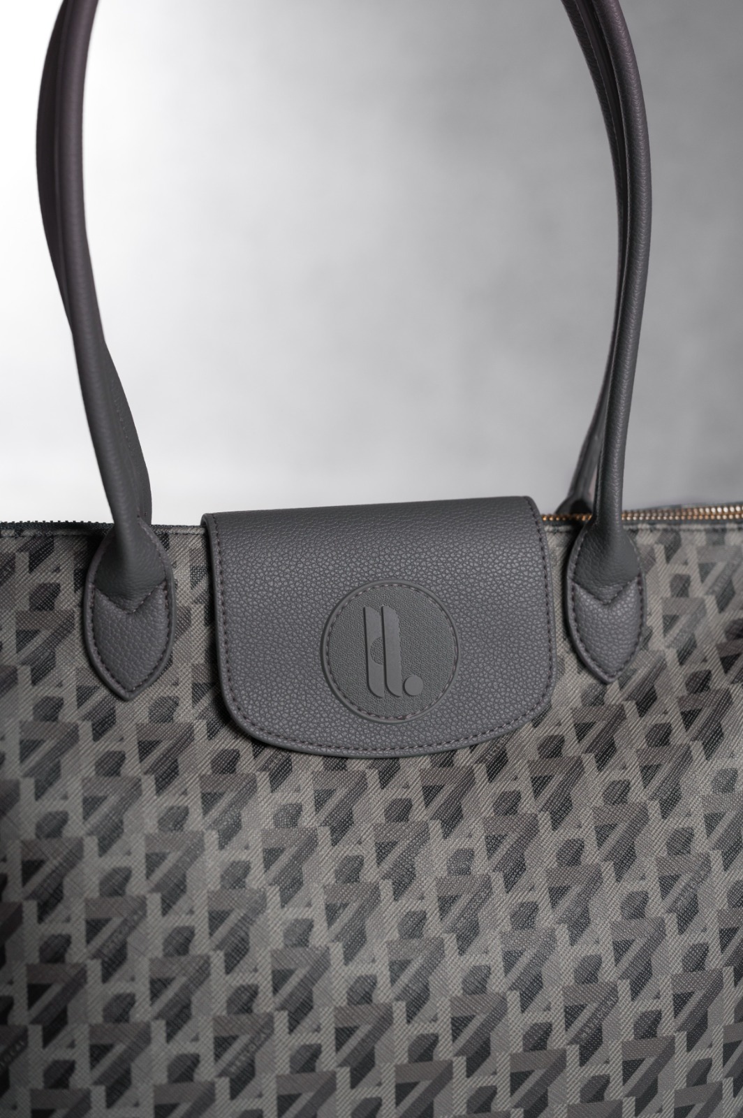 MODEGRAM DE H TOTEVA GREY