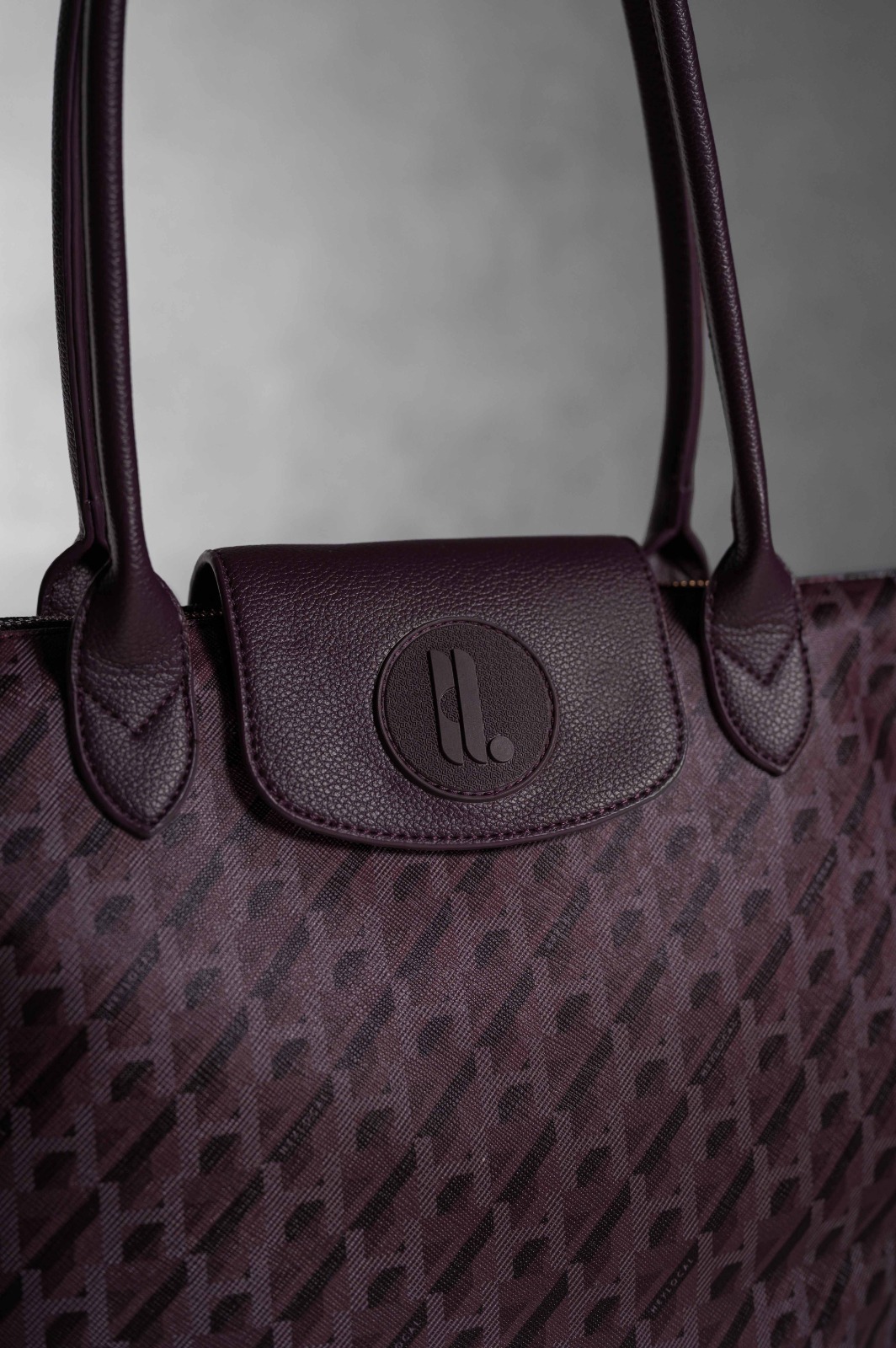 MODEGRAM DE H TOTEVA MAROON